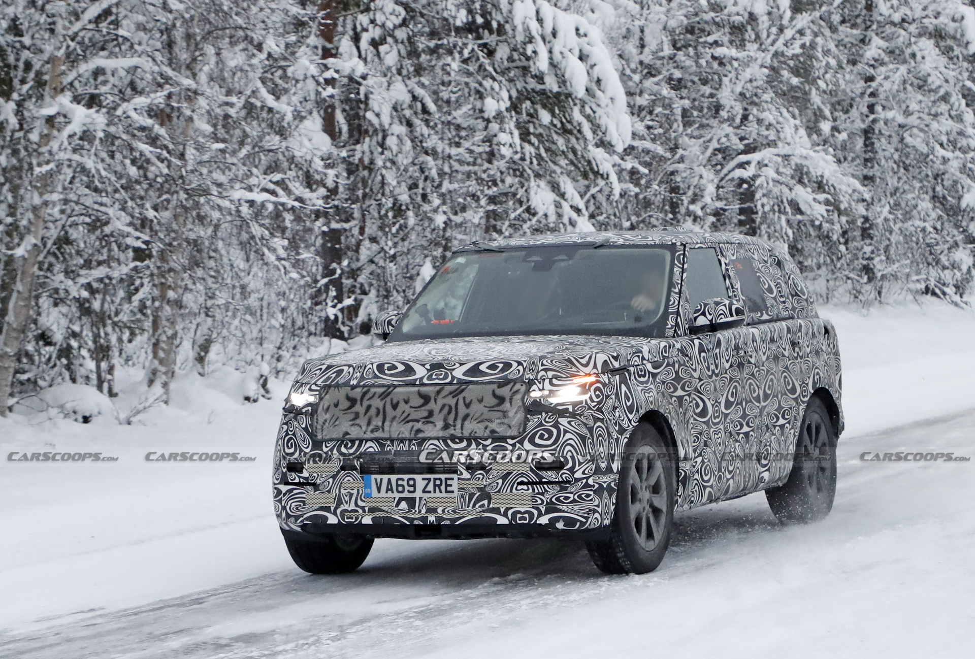 Next-Gen 2022 Range Rover Caught Winter Testing