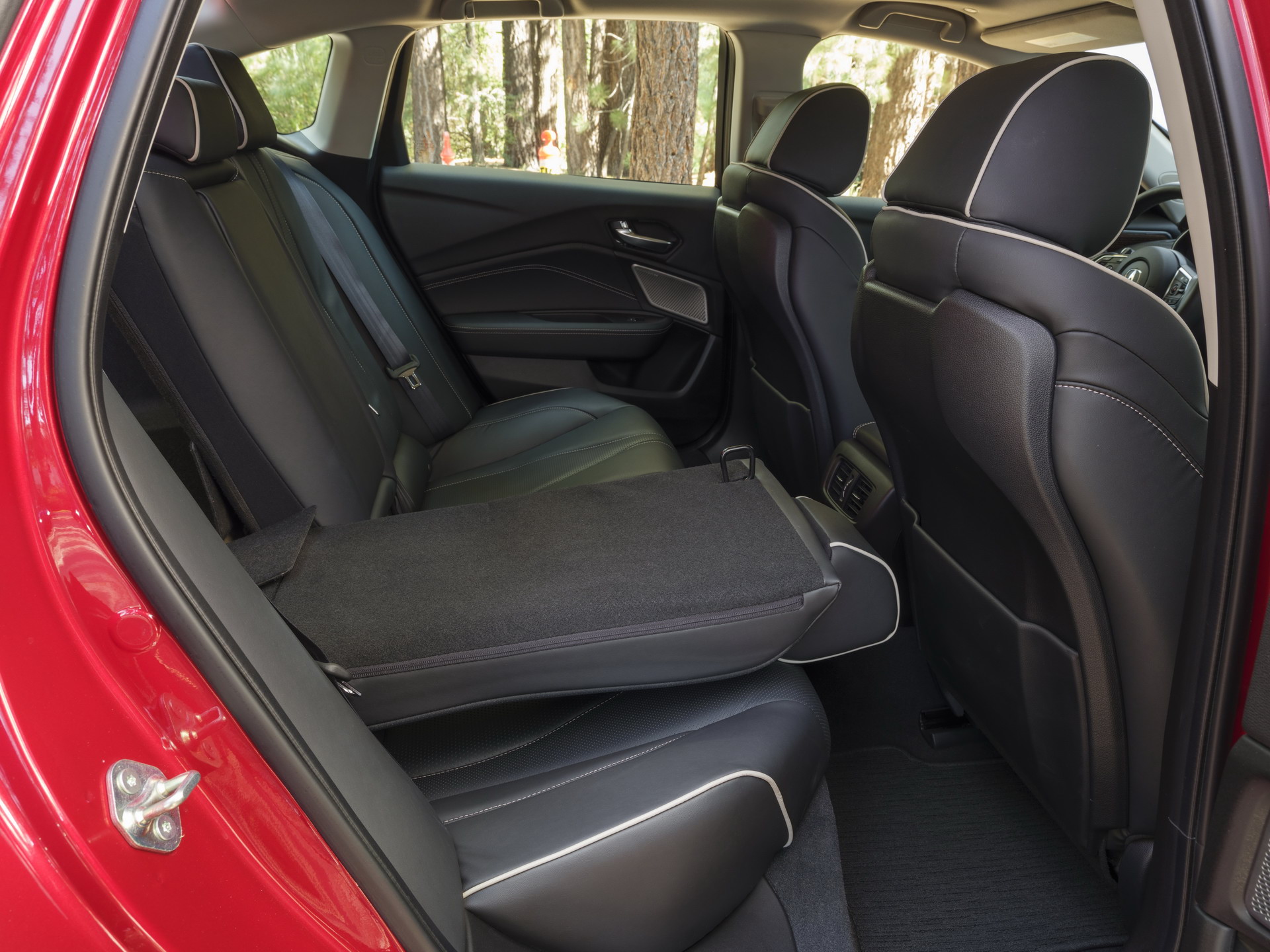 The Deceiving Design Detail Οf Τhe All-New 2021 Acura TLX