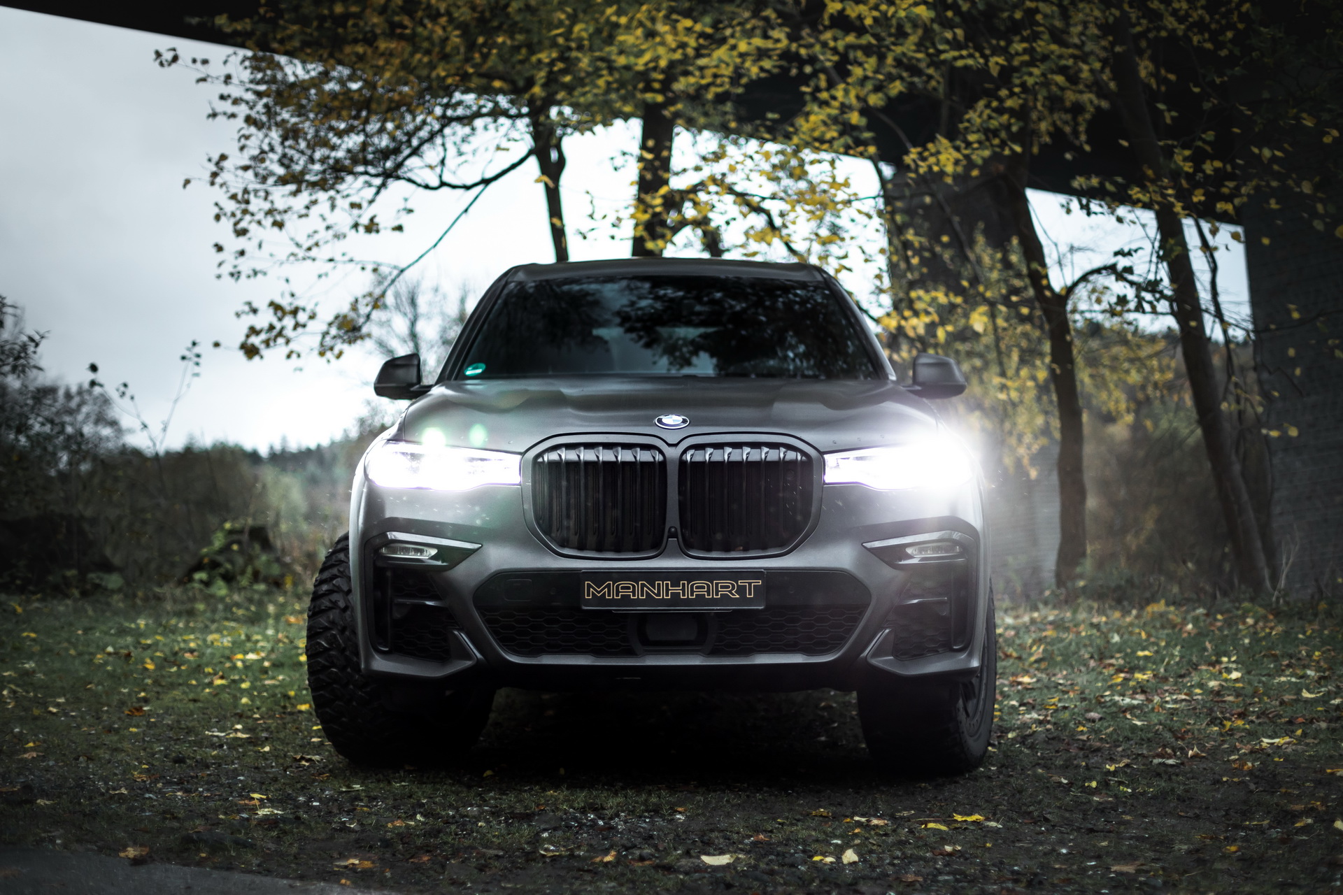 Manhart’s 641 HP BMW X7 M50i-Based MHX7 650 Dirt Edition Ready To Go Off-Roading