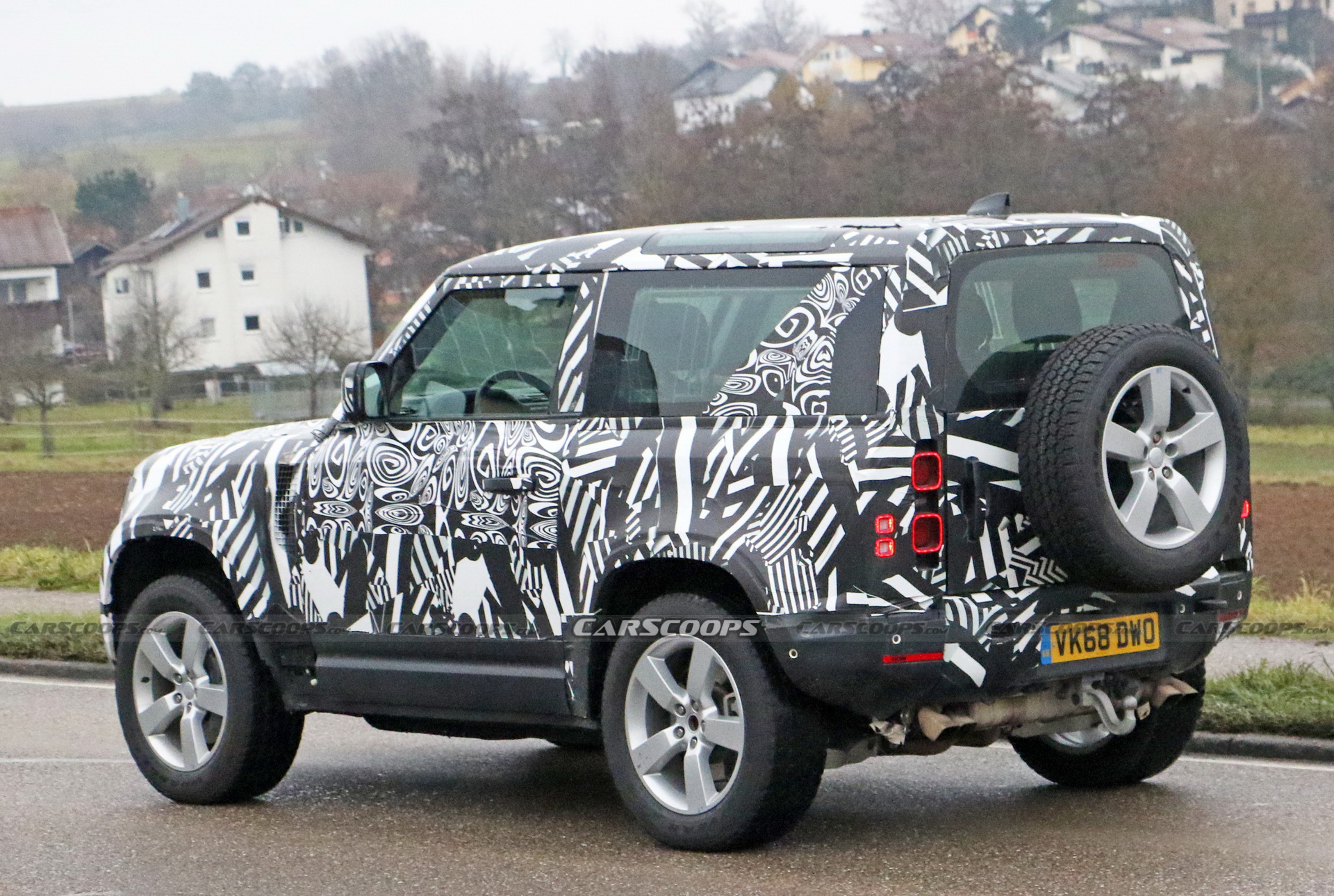 Land Rover’s Shorter Defender 90 Is Getting A V8 Engine Too