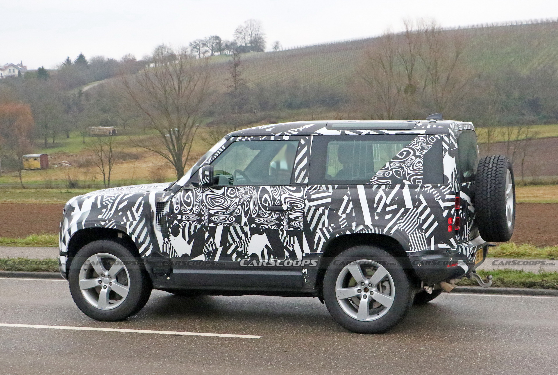 Land Rover’s Shorter Defender 90 Is Getting A V8 Engine Too