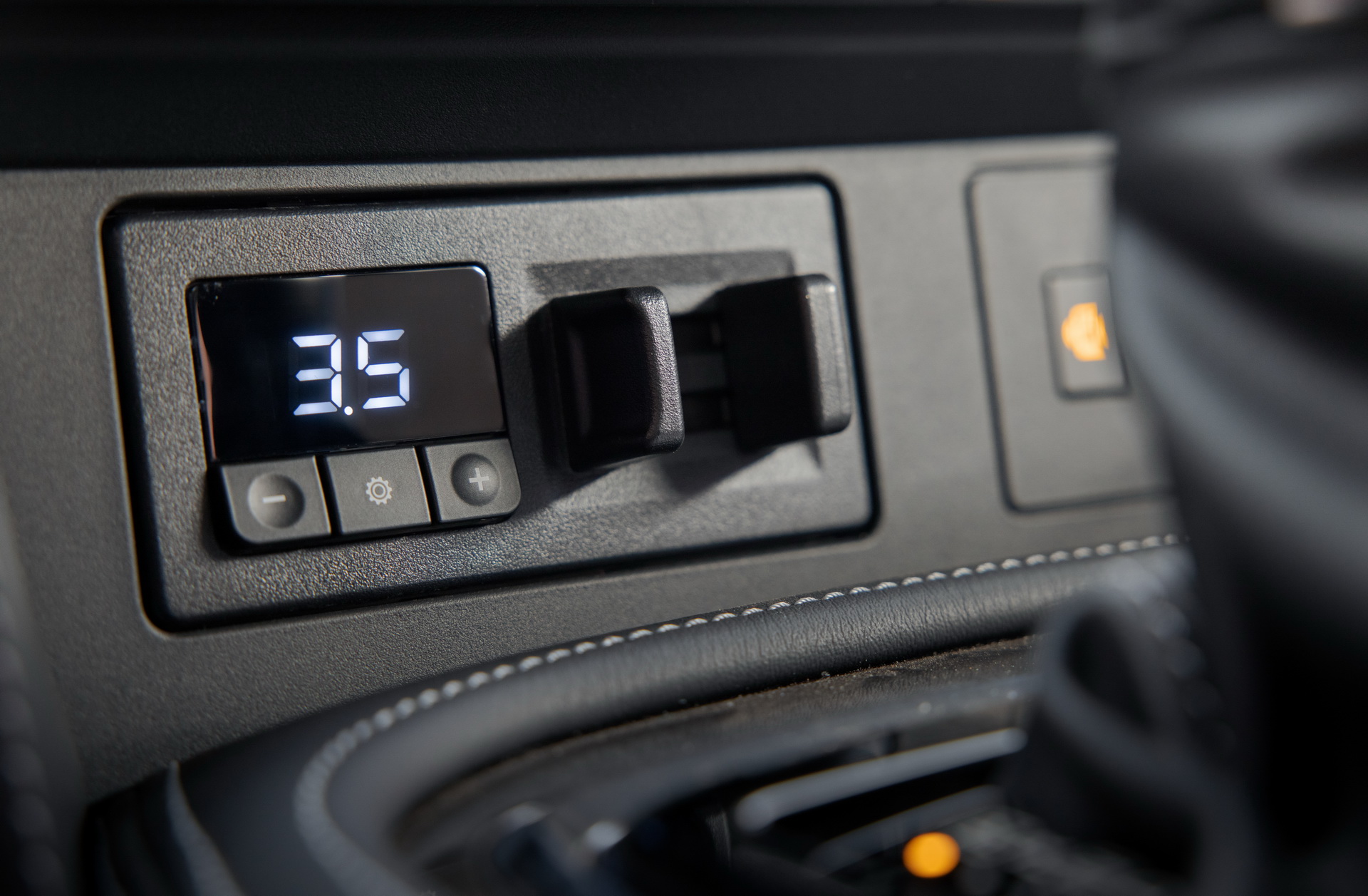 2021 Nissan Armada Goes On The Offensive With Rugged Styling And New Safety Gear