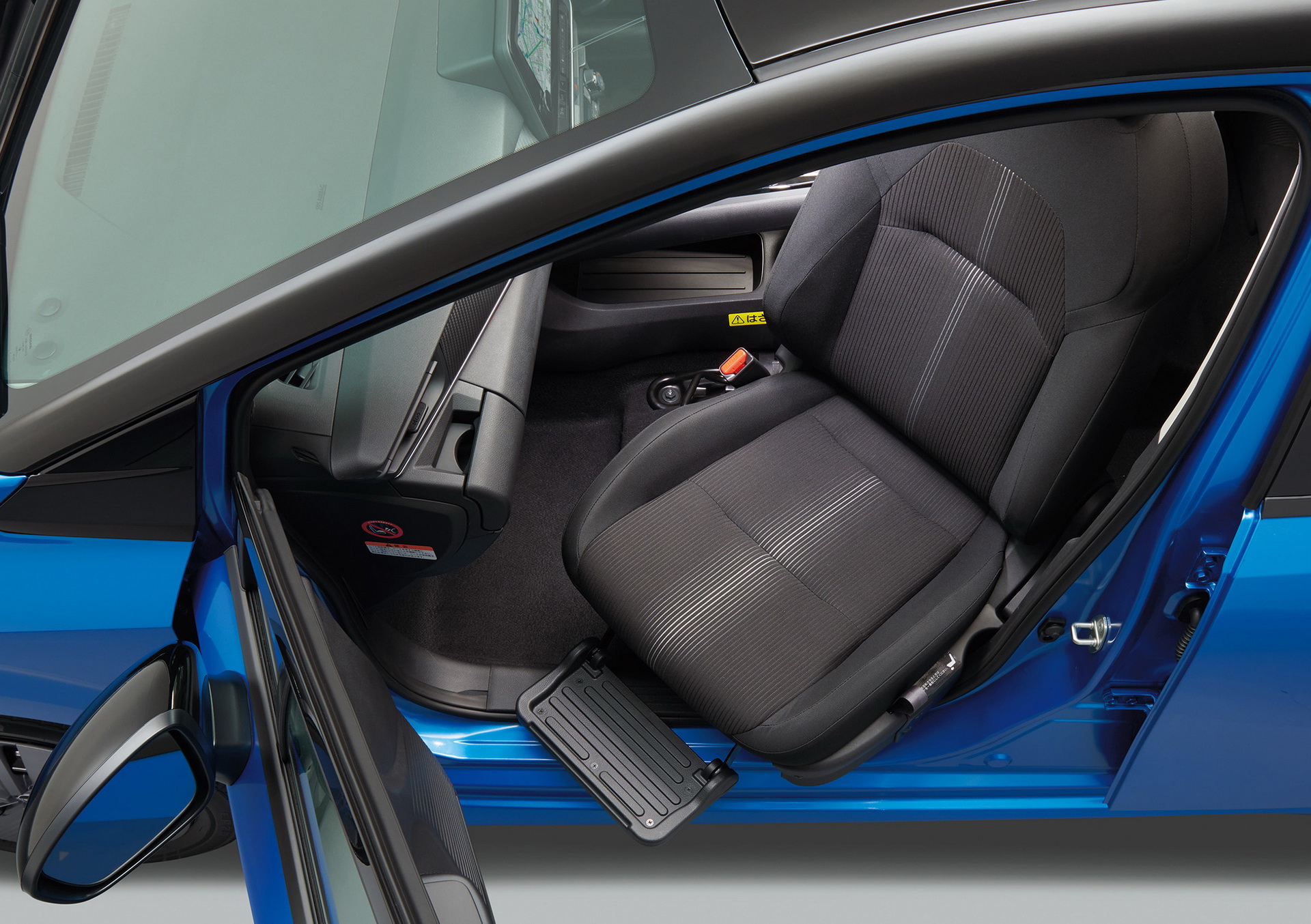 2021 Nissan Note e-Power AWD Is Ready For Winter In Japan