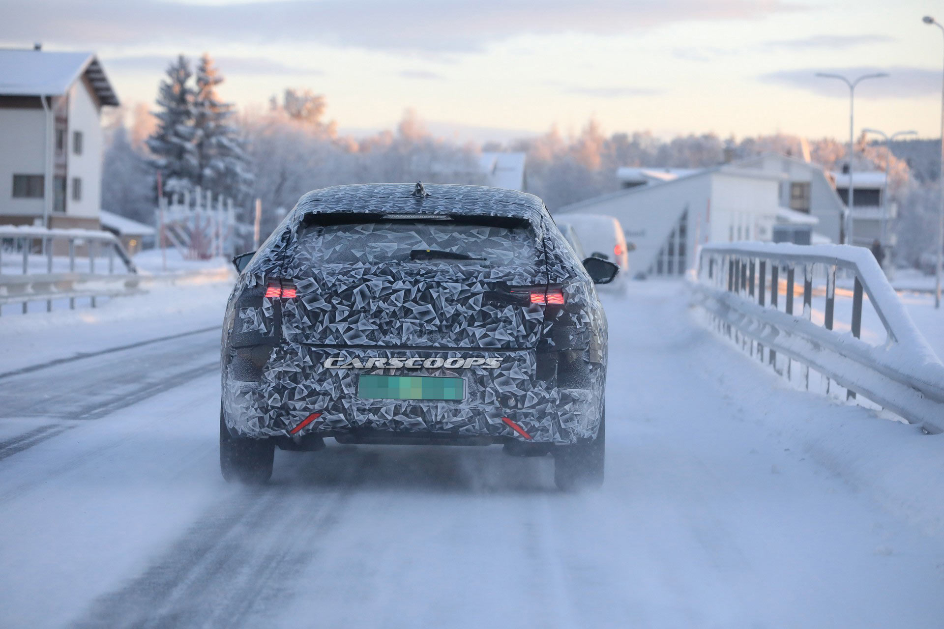 2022 DS 4 Spied As Company Confirms Initial Specs, Including 222 HP Plug-In Hybrid Variant