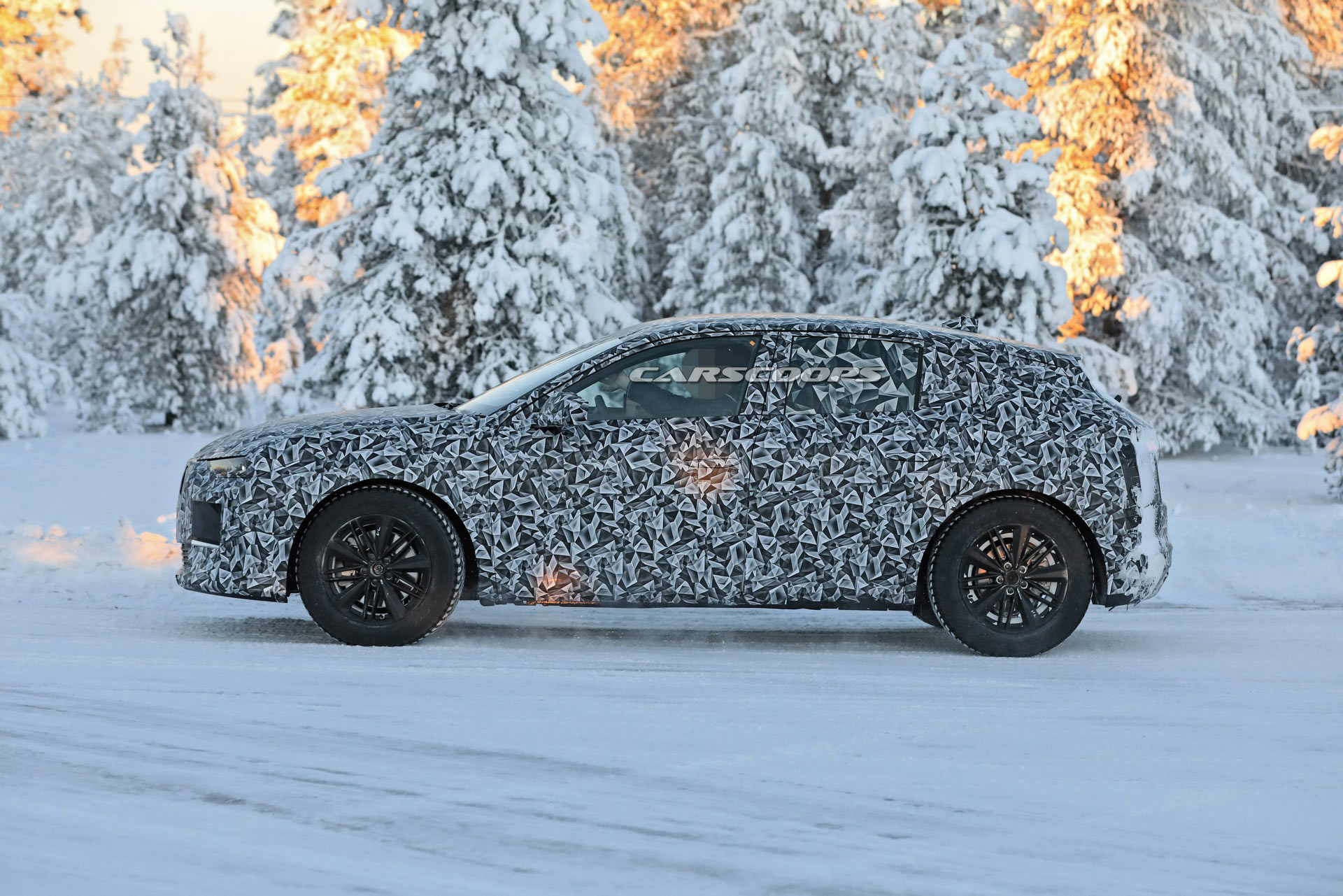 2022 DS 4 Spied As Company Confirms Initial Specs, Including 222 HP Plug-In Hybrid Variant