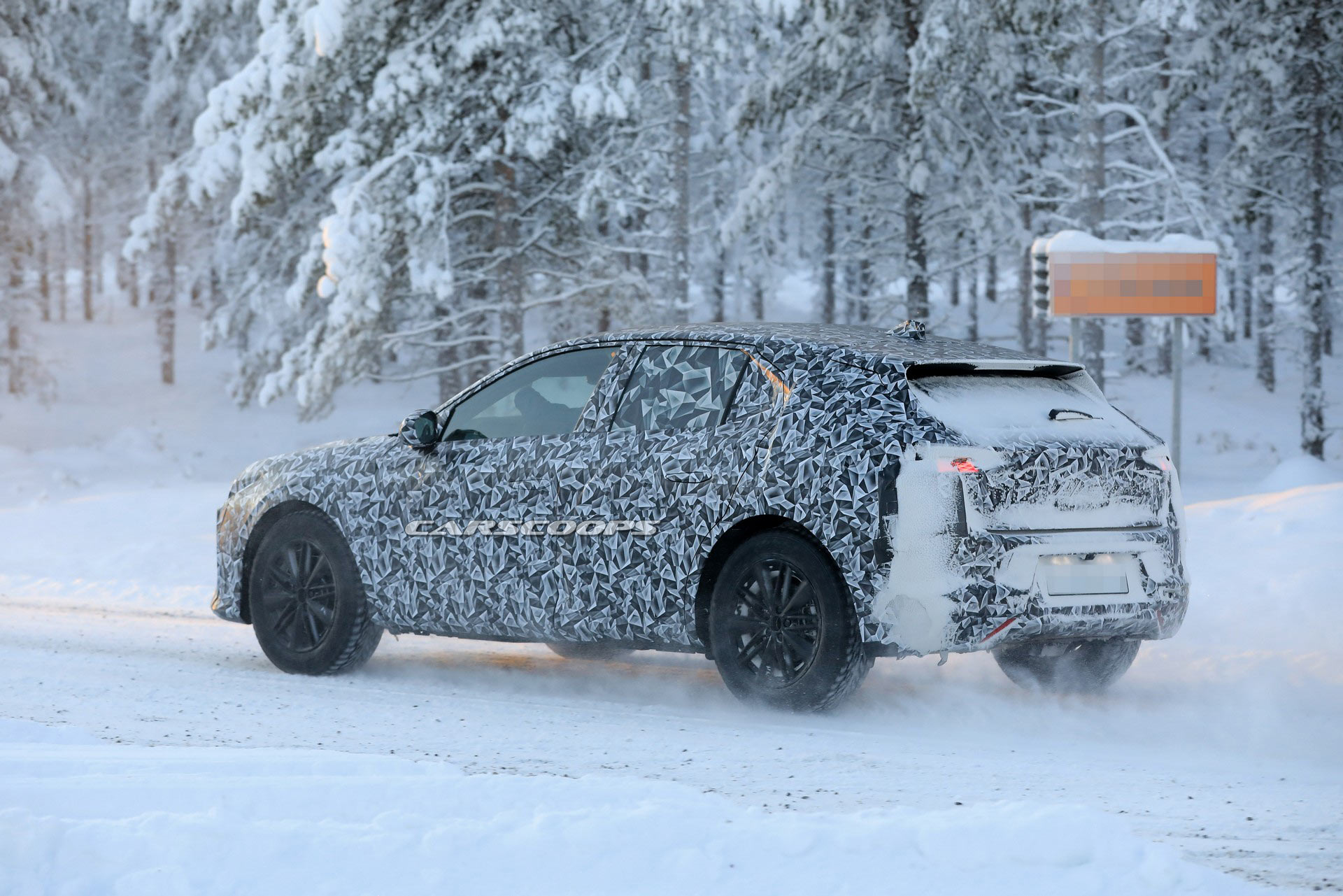 2022 DS 4 Spied As Company Confirms Initial Specs, Including 222 HP Plug-In Hybrid Variant