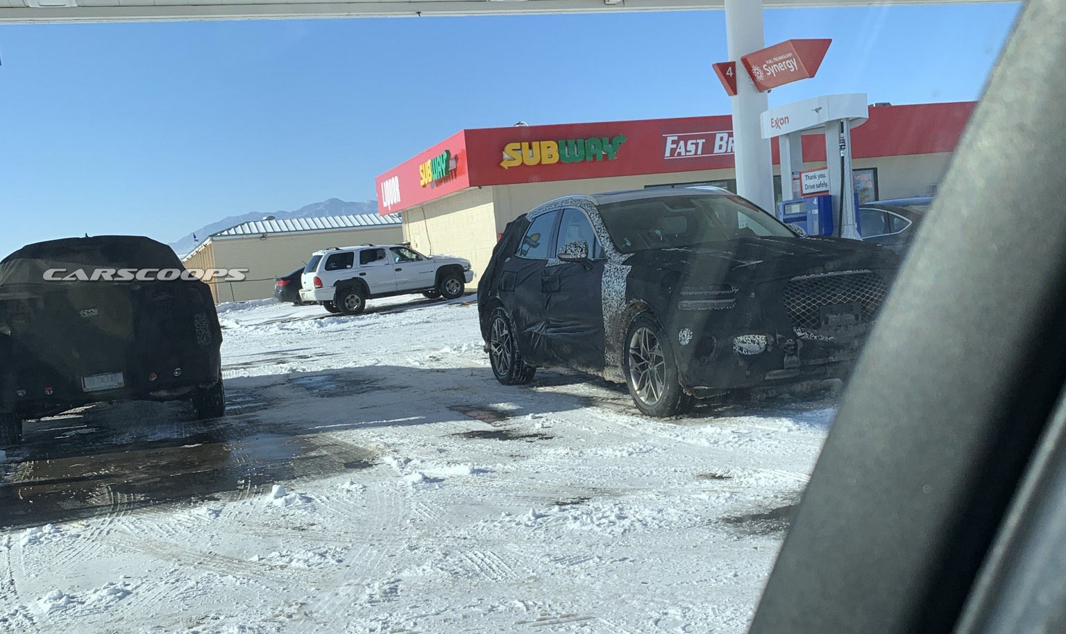 U Spy The 2022 Hyundai Santa Cruz And Genesis GV70