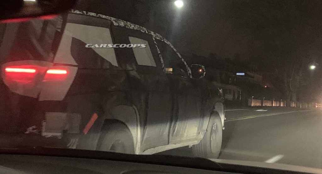 U Spy The 2022 Jeep Grand Cherokee / Grand Cherokee XL