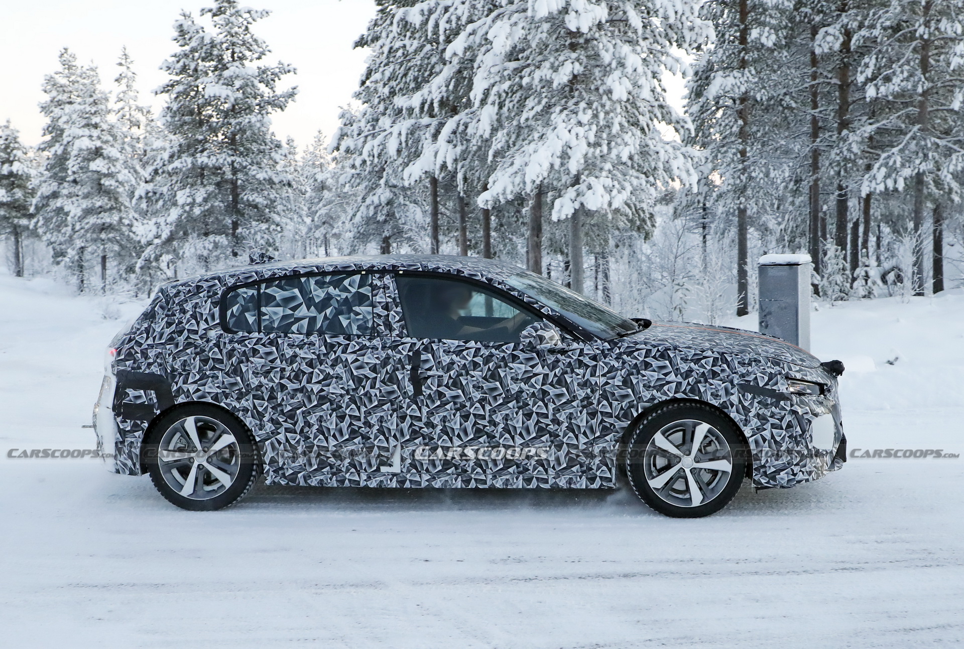 All-New 2021 Peugeot 308 Wants To Give Golf And Co. A Hard Time