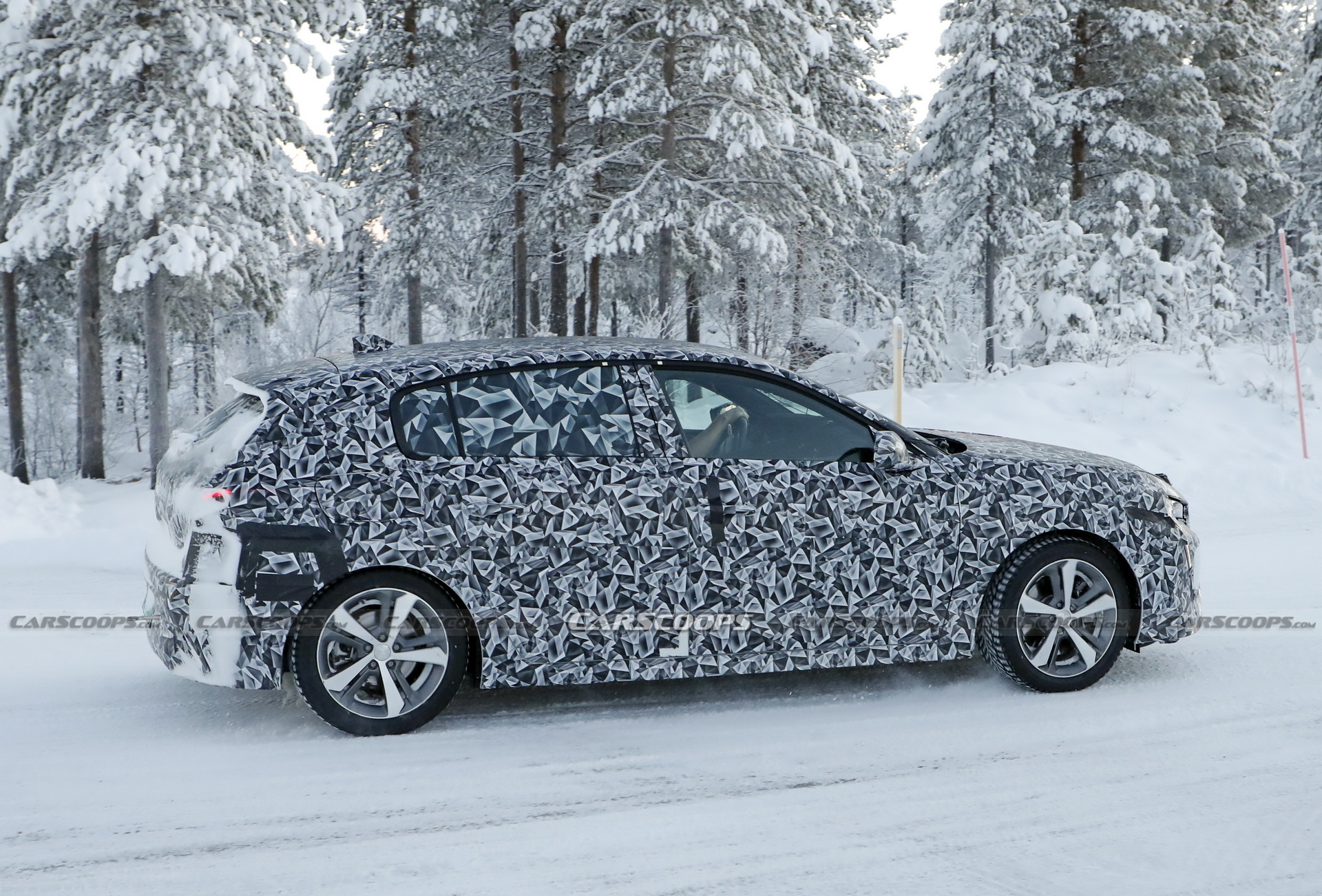 All-New 2021 Peugeot 308 Wants To Give Golf And Co. A Hard Time