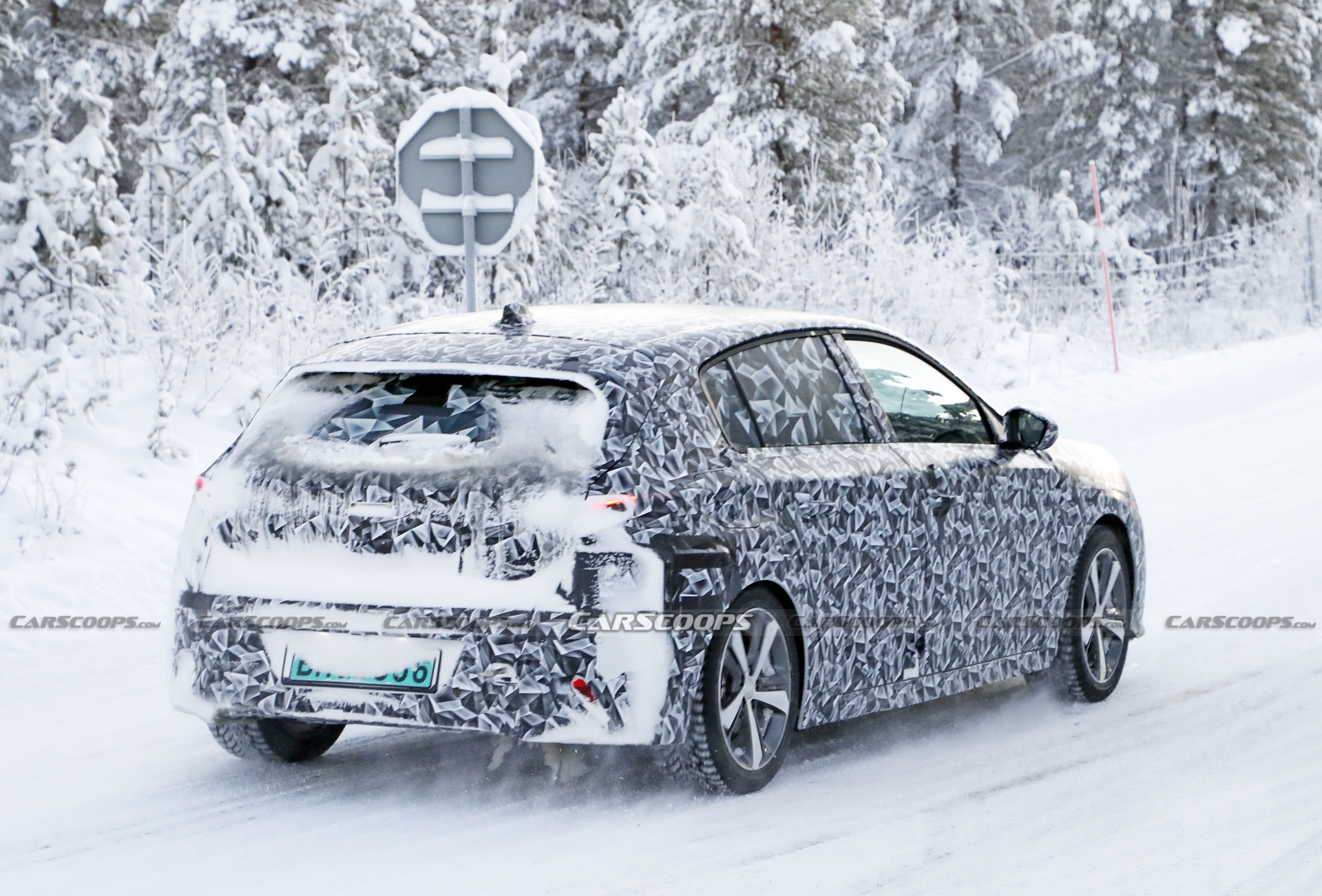 All-New 2021 Peugeot 308 Wants To Give Golf And Co. A Hard Time