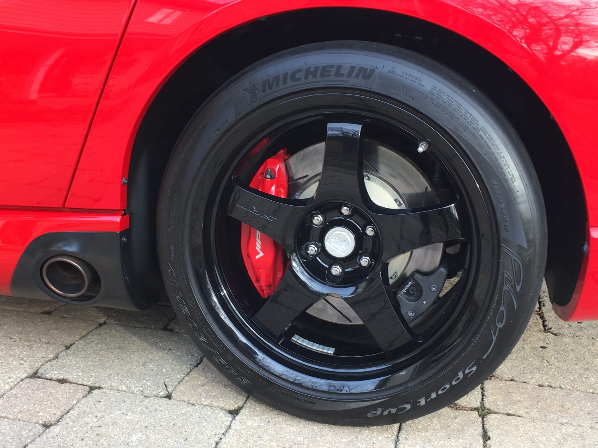 Go To The Track With This Low-Mileage 2008 Dodge Viper ACR