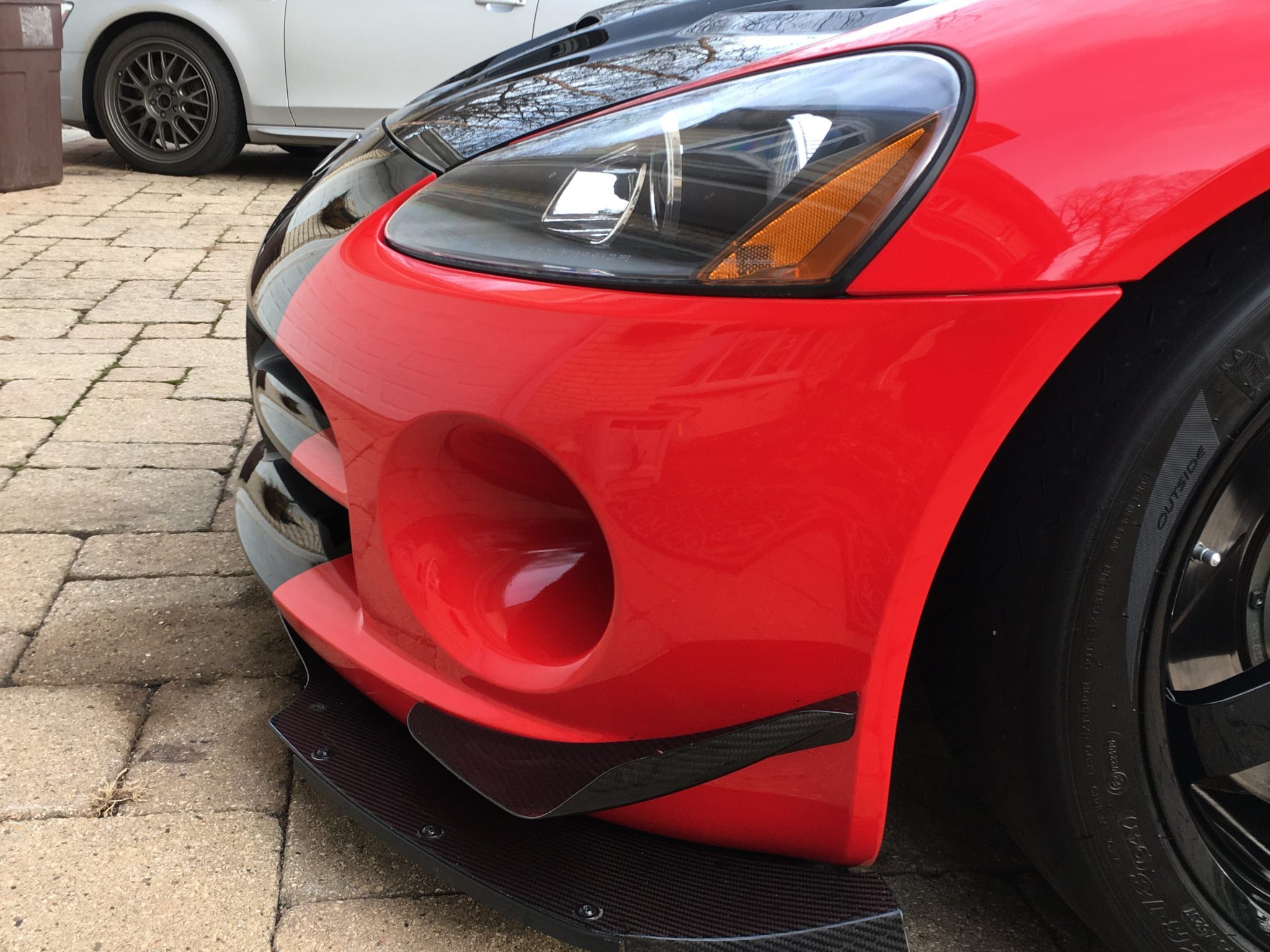 Go To The Track With This Low-Mileage 2008 Dodge Viper ACR