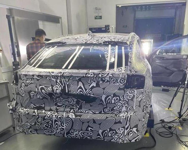 New Ford Fusion / Mondeo Prototype Spied As Crossover-Inspired Wagon