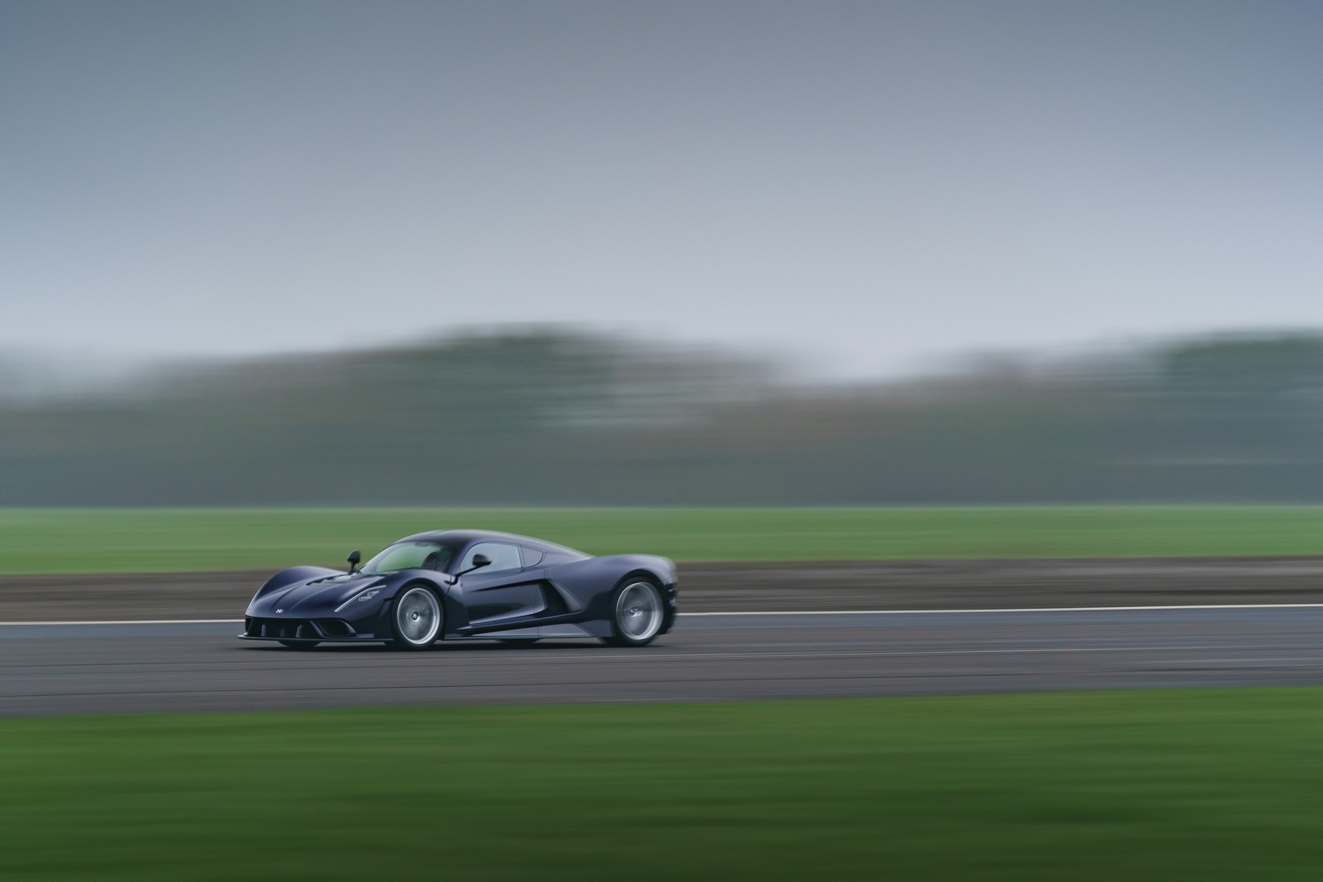 Hennessey Venom F5 Debuts With 1,817 HP And Targeted Top Speed Of 311+ MPH