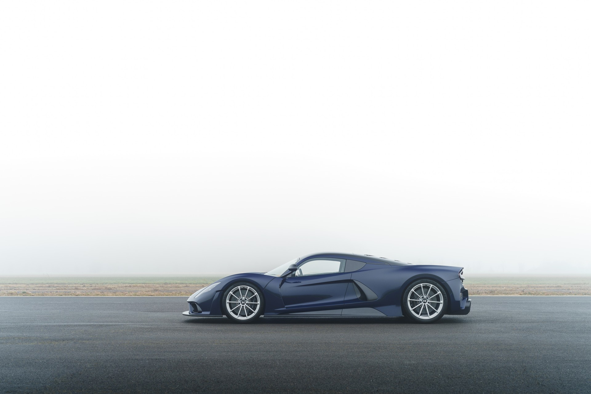 Hennessey Venom F5 Debuts With 1,817 HP And Targeted Top Speed Of 311+ MPH