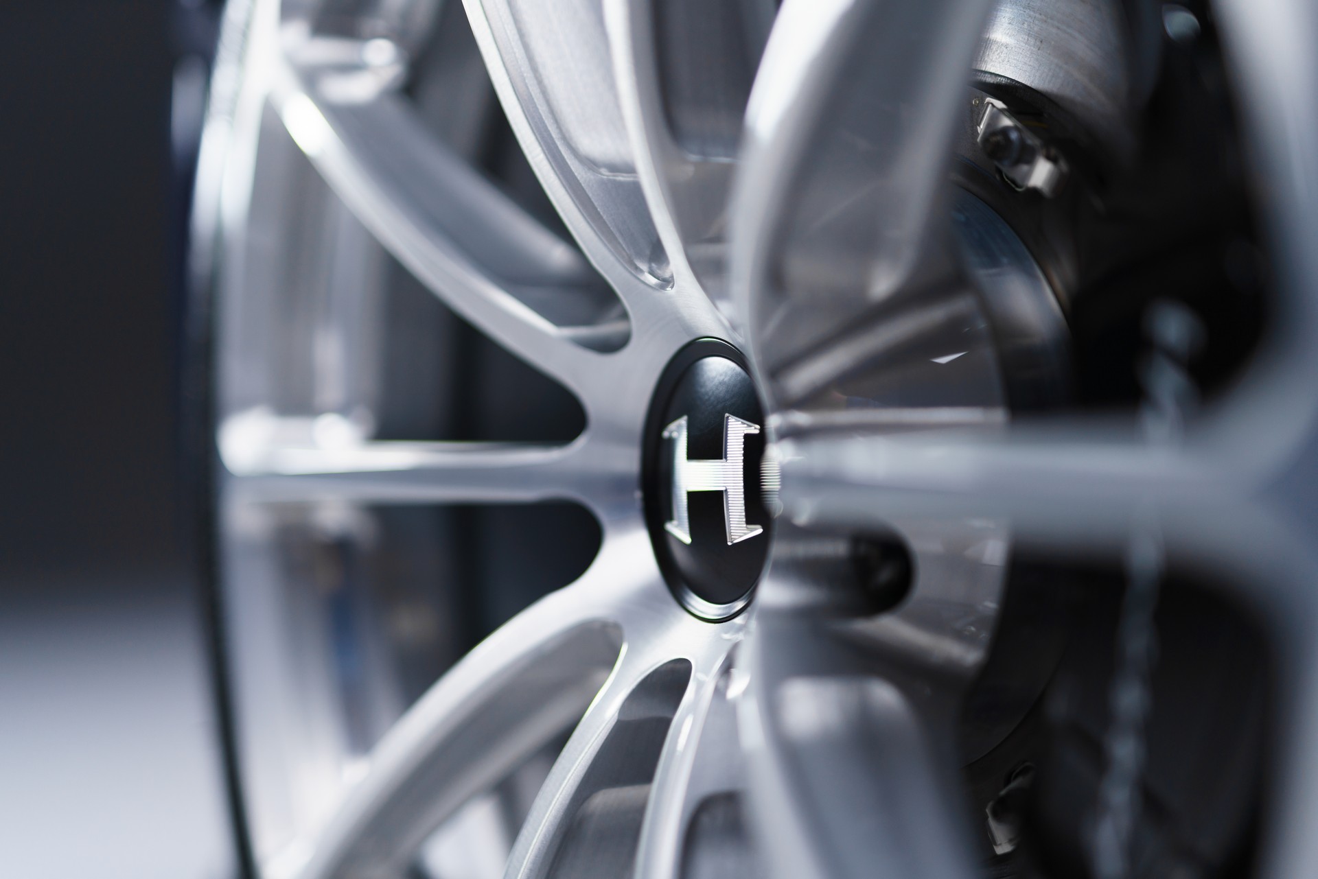 Hennessey Venom F5 Debuts With 1,817 HP And Targeted Top Speed Of 311+ MPH