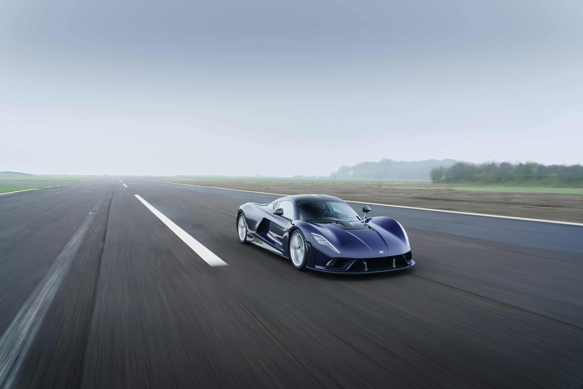 Hennessey Venom F5 Debuts With 1,817 HP And Targeted Top Speed Of 311+ MPH