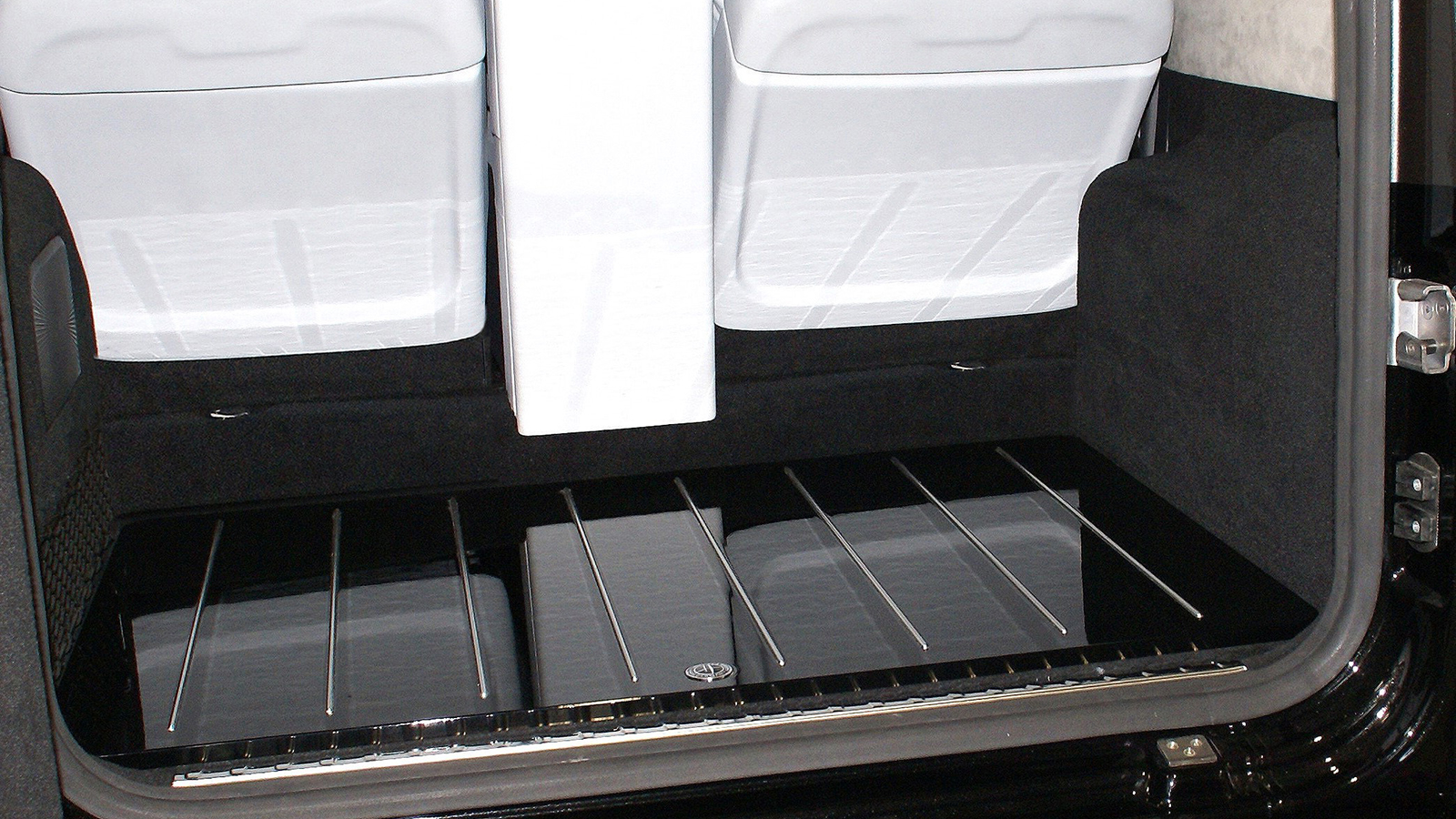 Hofele Design’s Suicide Door Mercedes-Benz G-Class Isn’t For Everyone