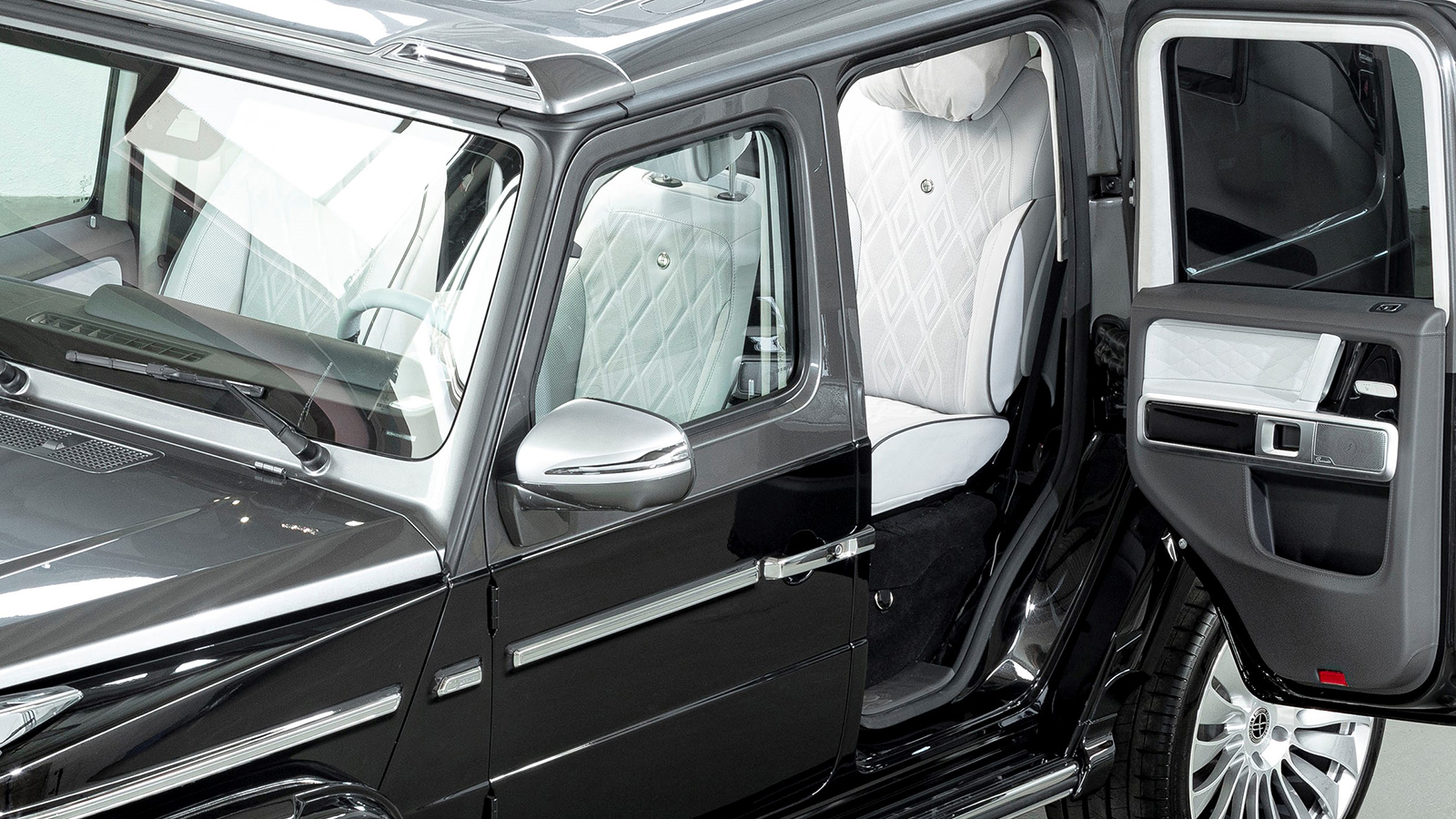 Hofele Design’s Suicide Door Mercedes-Benz G-Class Isn’t For Everyone
