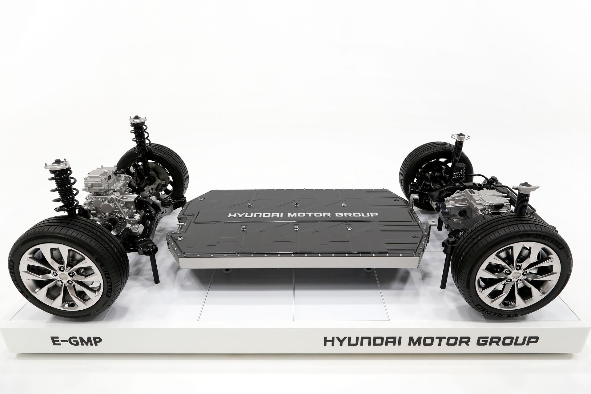 Hyundai Unveils Electric-Global Modular Platform, Offers Up To 310 Miles Of Range