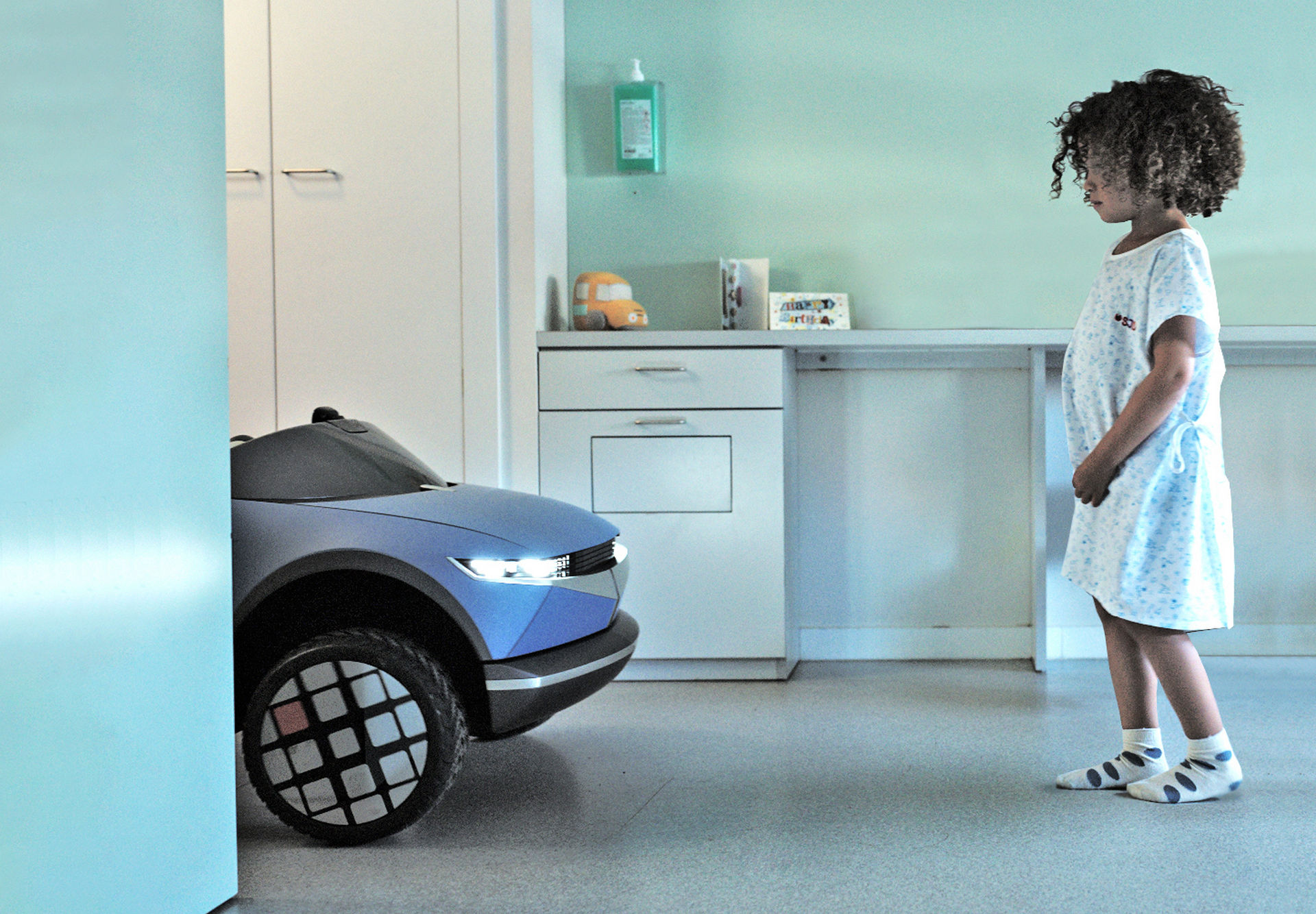 Hyundai Creates A Special 45 EV Minicar For Children’s Barcelona Hospital