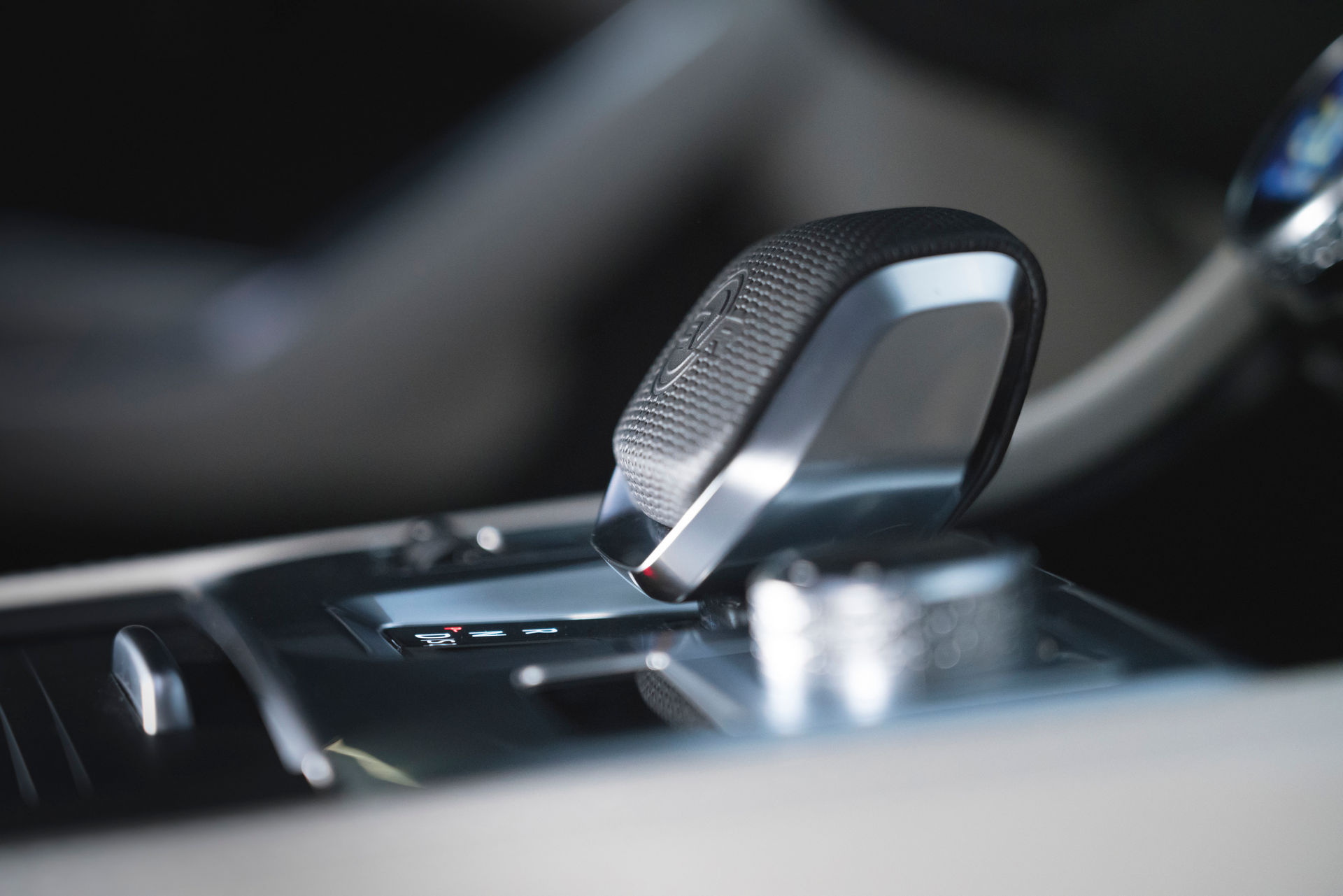 2021 Jaguar F-Pace SVR Is Faster And More Luxurious