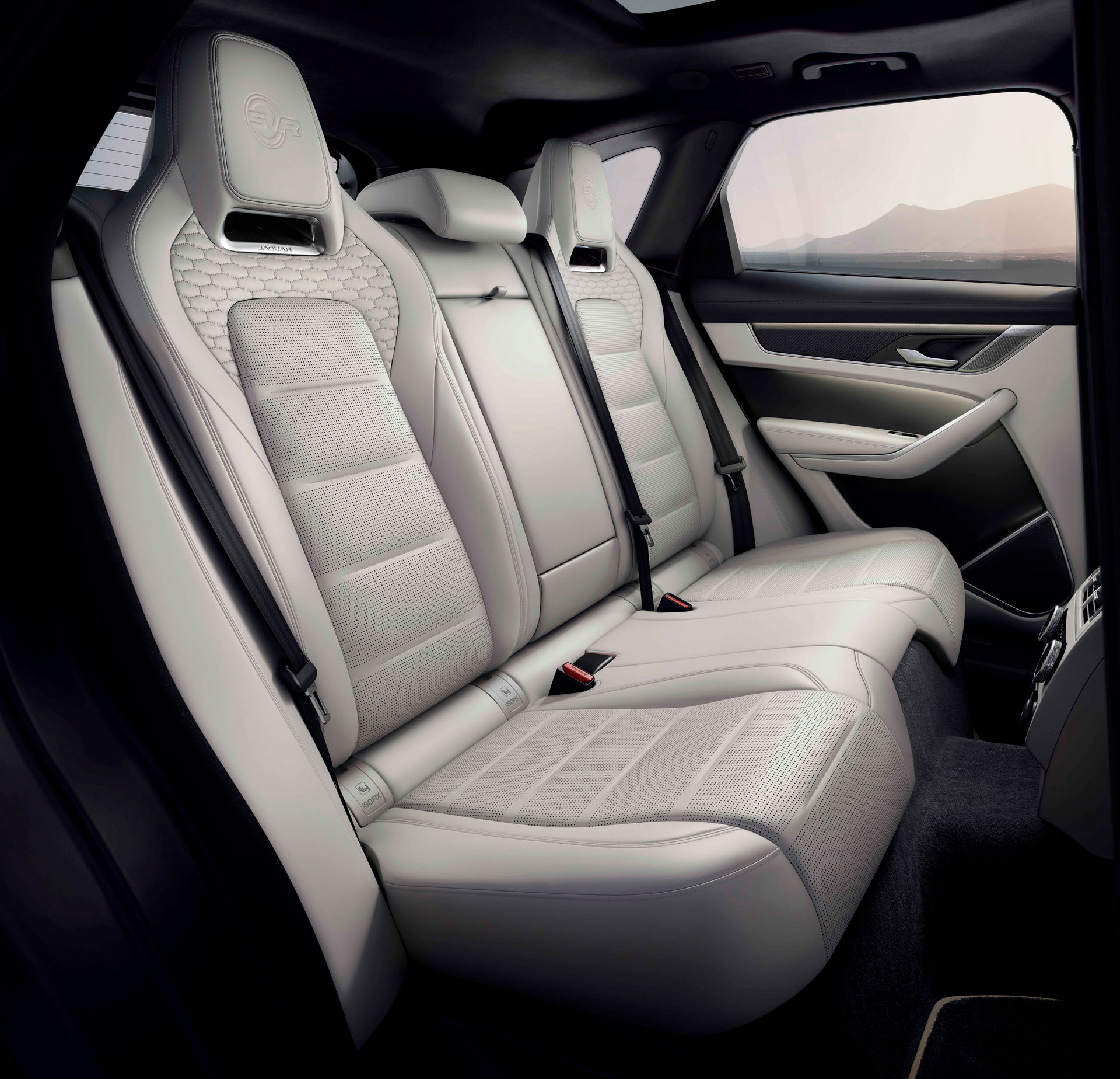 2021 Jaguar F-Pace SVR Is Faster And More Luxurious