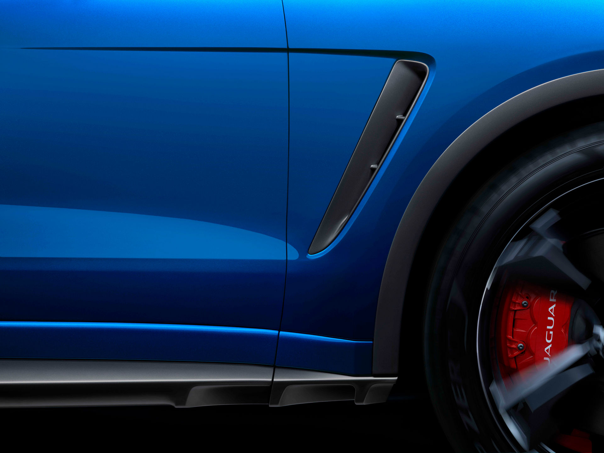 2021 Jaguar F-Pace SVR Is Faster And More Luxurious