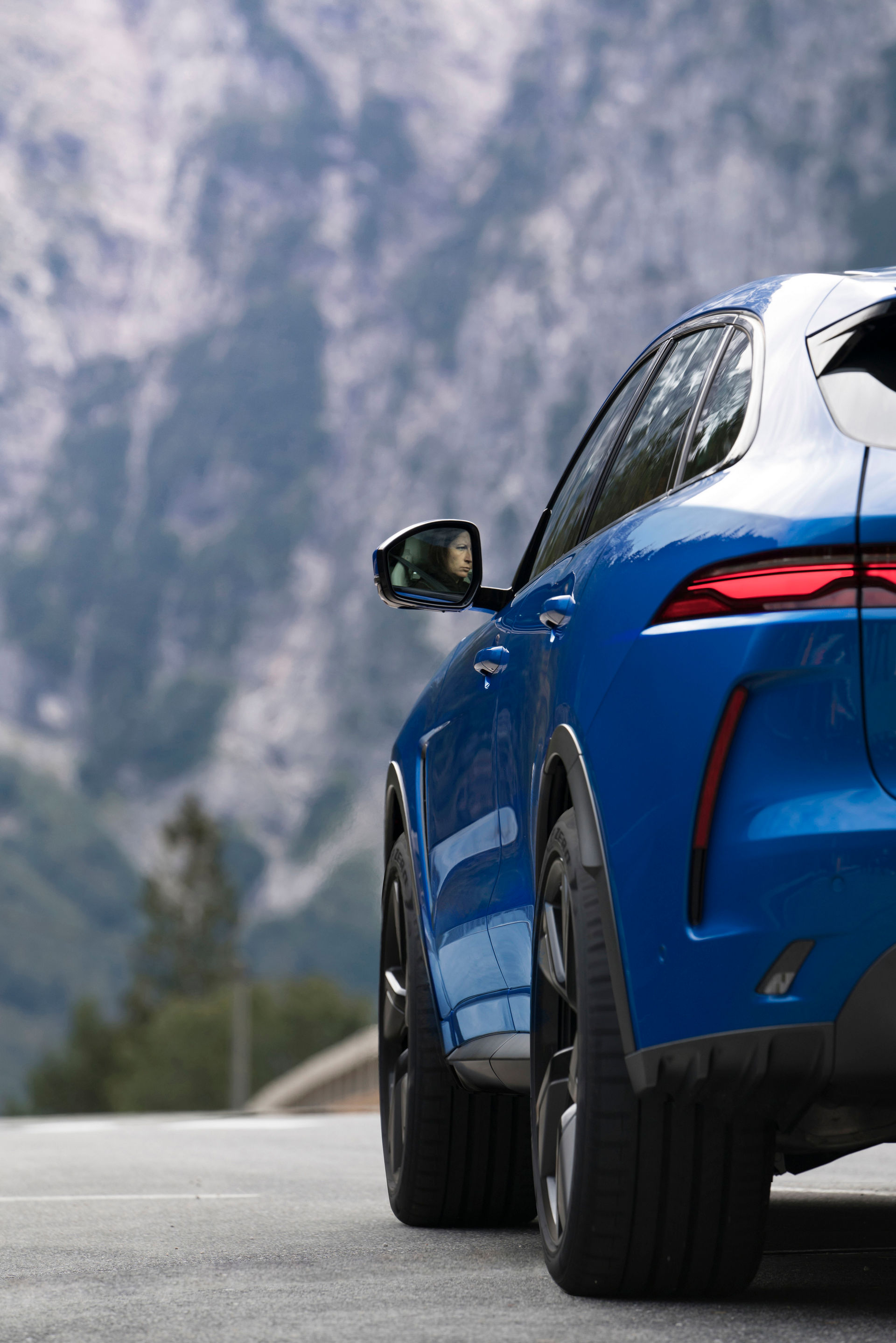 2021 Jaguar F-Pace SVR Is Faster And More Luxurious