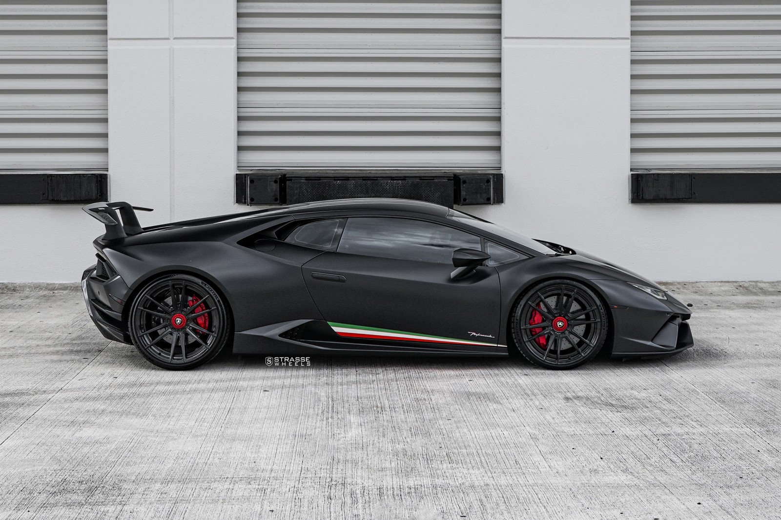 Nero Nemesis Lamborghini Huracan Performante Gets Twin Turbochargers, Bespoke Wheels