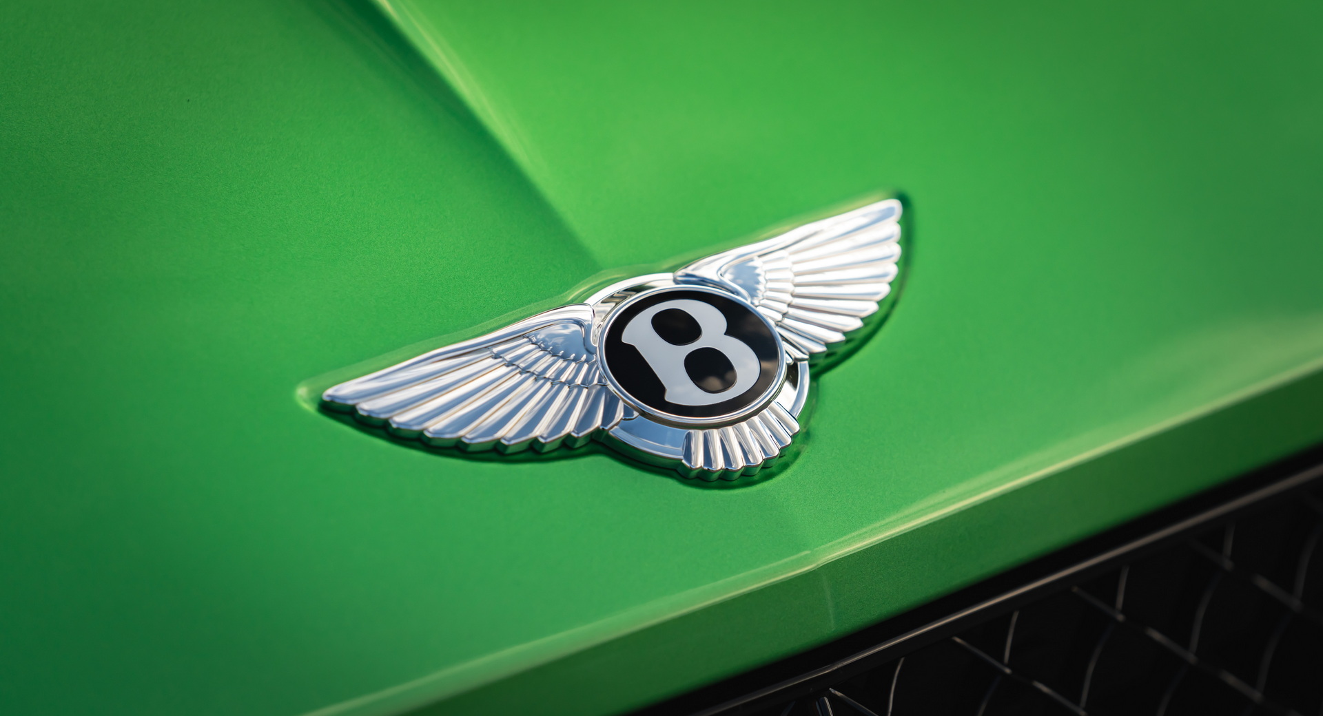 Знак Бентли Фото На Капоте – Telegraph