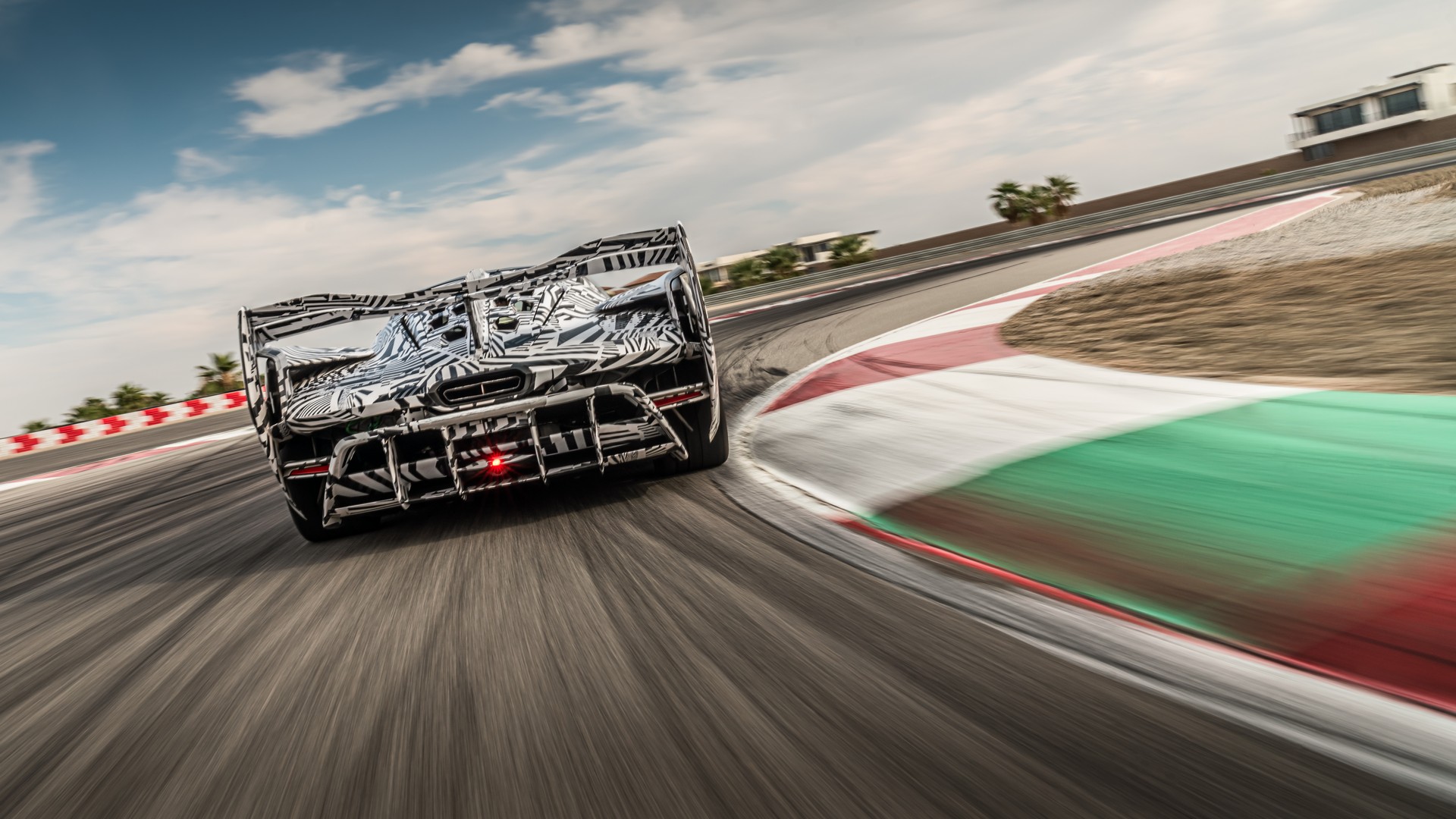 McLaren Sabre Debuts With 824 HP And 218 MPH Top Speed