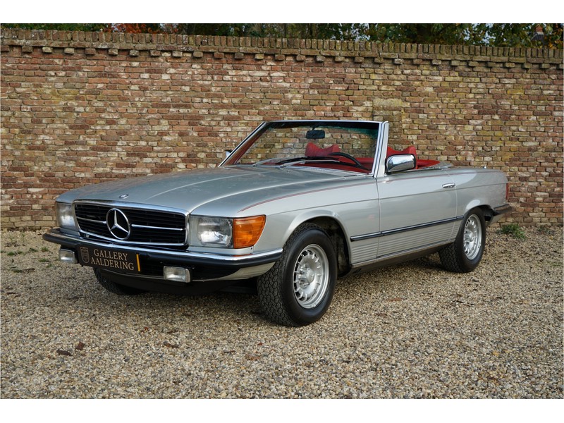 Barely Used R107 Mercedes-Benz 450SL Has Clocked Just 11k Miles Since 1979