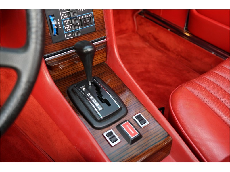 Barely Used R107 Mercedes-Benz 450SL Has Clocked Just 11k Miles Since 1979