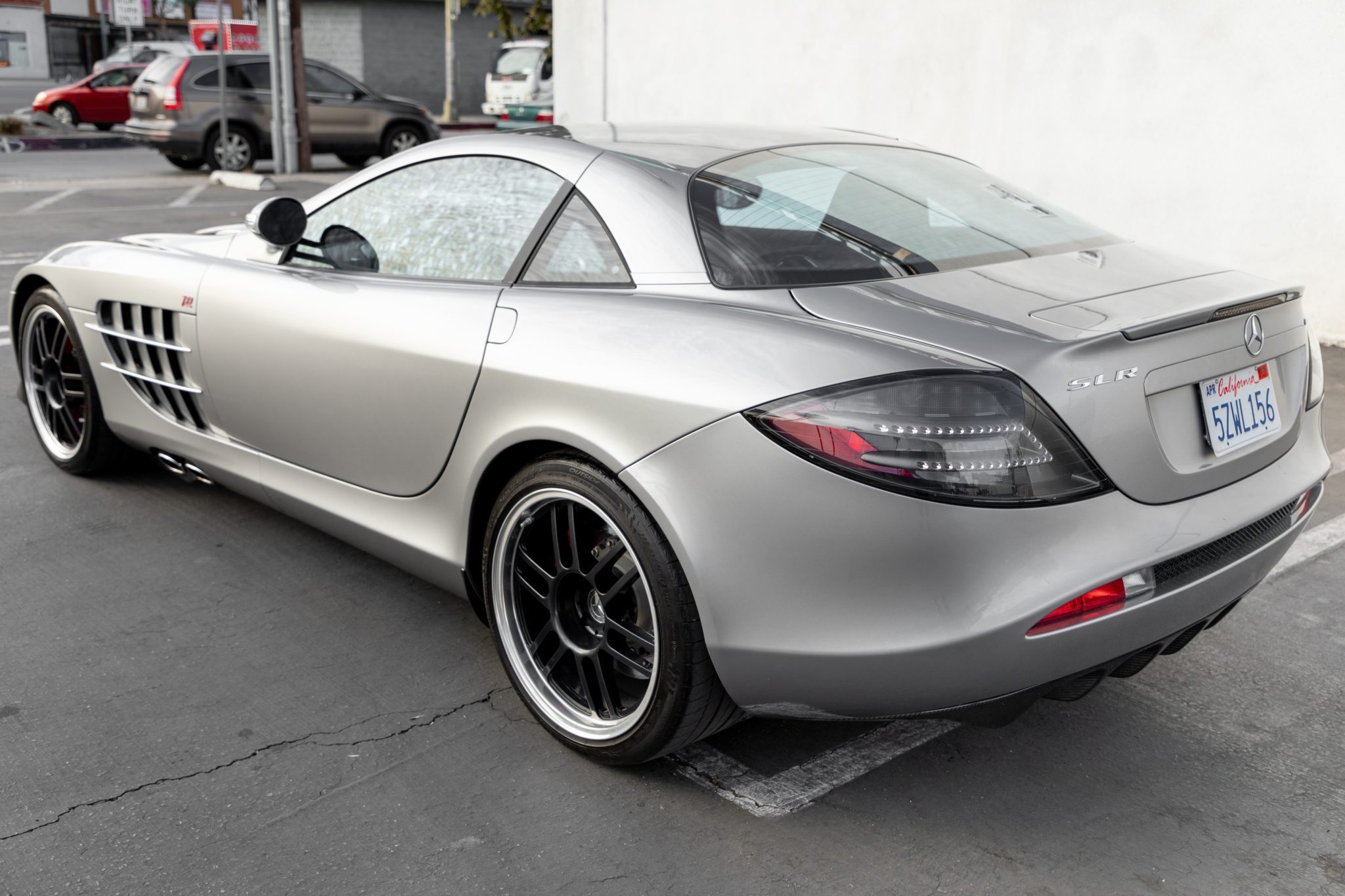 2007 Mercedes-Benz SLR McLaren 722 Is One Brutish Old-School Supercar