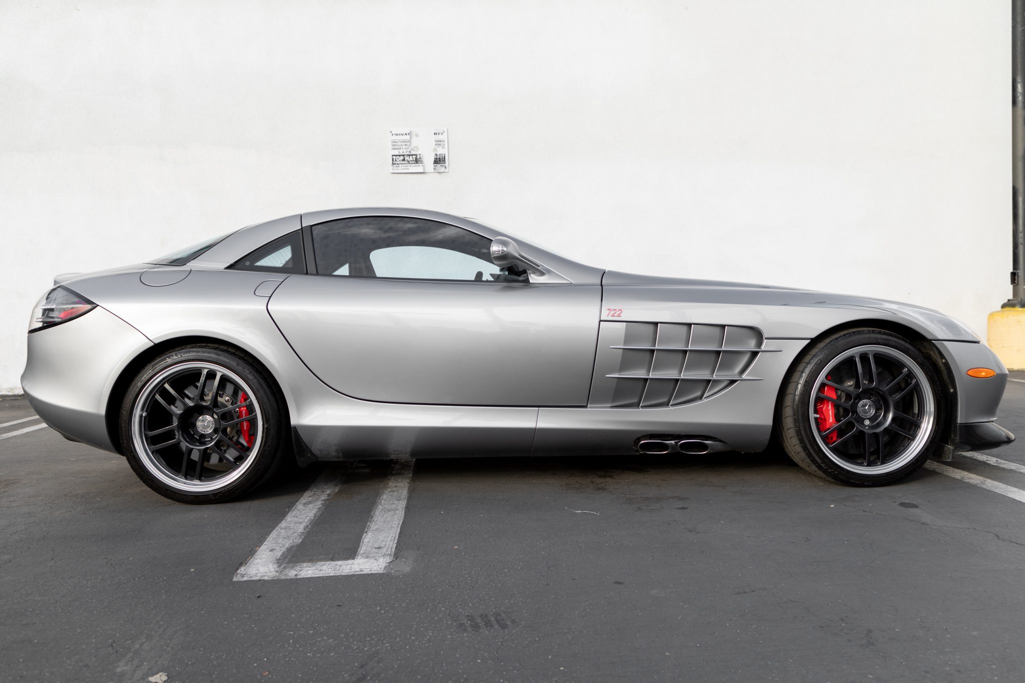 2007 Mercedes-Benz SLR McLaren 722 Is One Brutish Old-School Supercar
