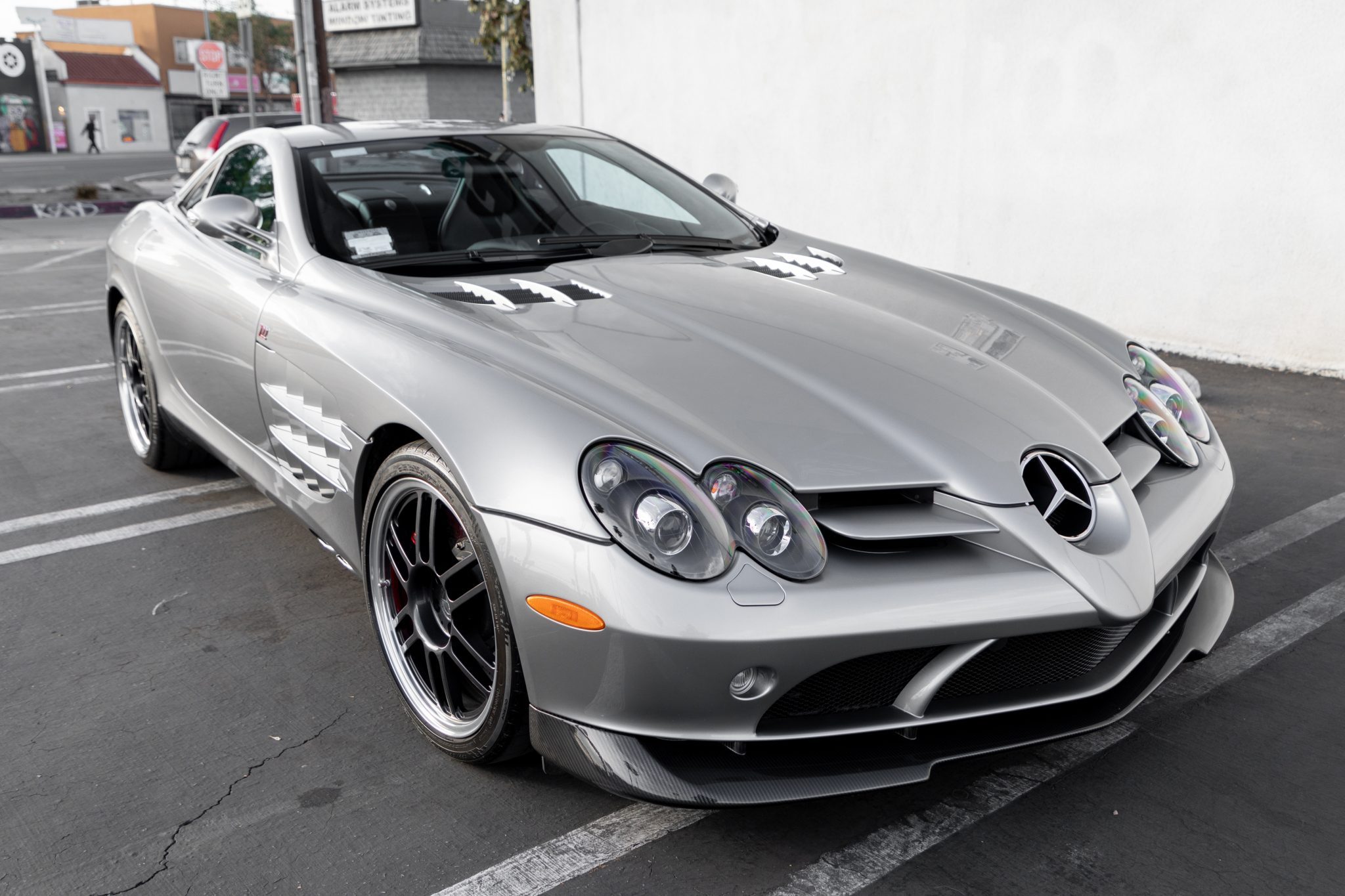 2007 Mercedes-Benz SLR McLaren 722 Is One Brutish Old-School Supercar