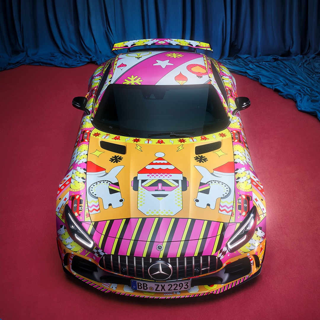 Mercedes-Benz G-Class And AMG GT R Put On Their Ugly Christmas Sweaters