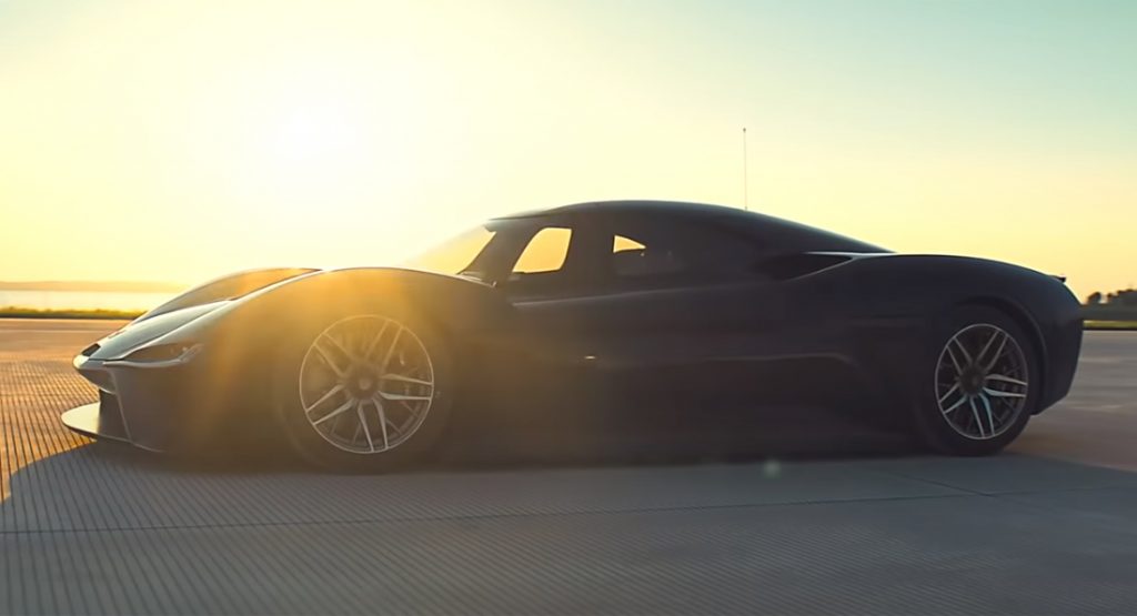 NIO EP9 Plays Camera Car To Lamborghini Aventador SVJ Vs. Koenigsegg Agera R Race, Outsprints Both