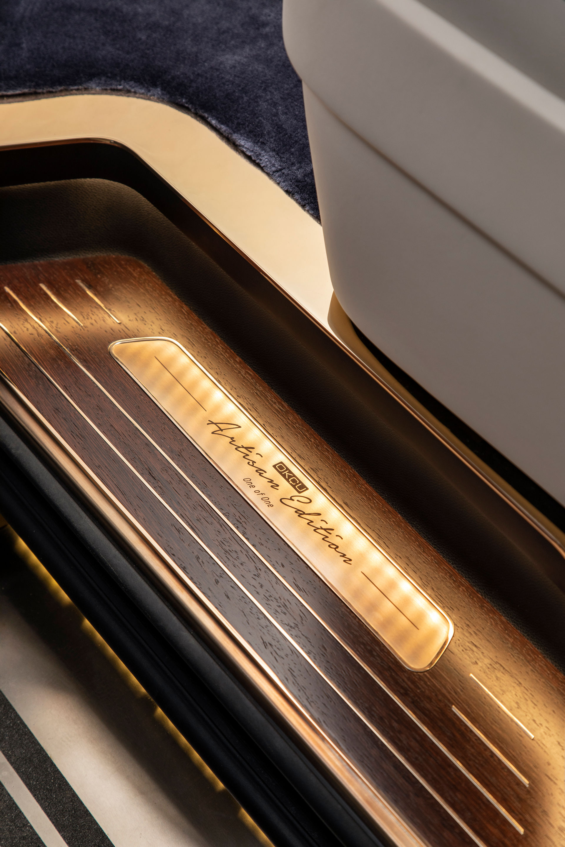 OKCU’s Mercedes-Benz V-Class Has An Espresso Machine, Champagne Cooler And Cigar Holder