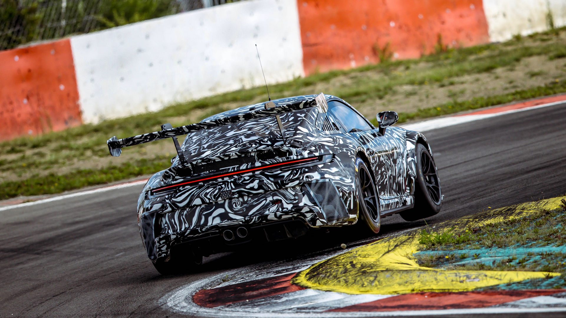 Porsche Previews Next-Generation 911 GT3 Cup Racer