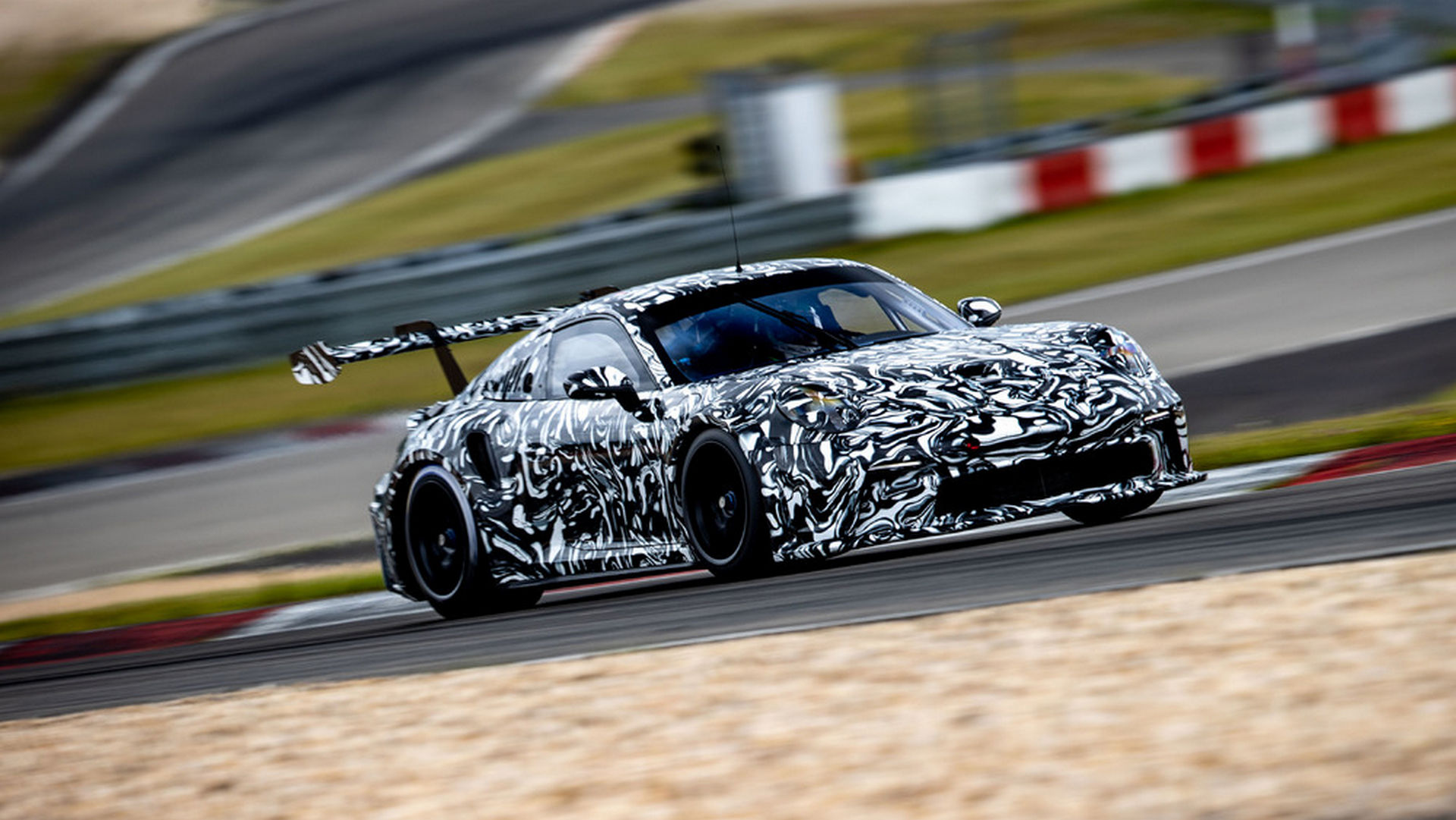 Porsche Previews Next-Generation 911 GT3 Cup Racer