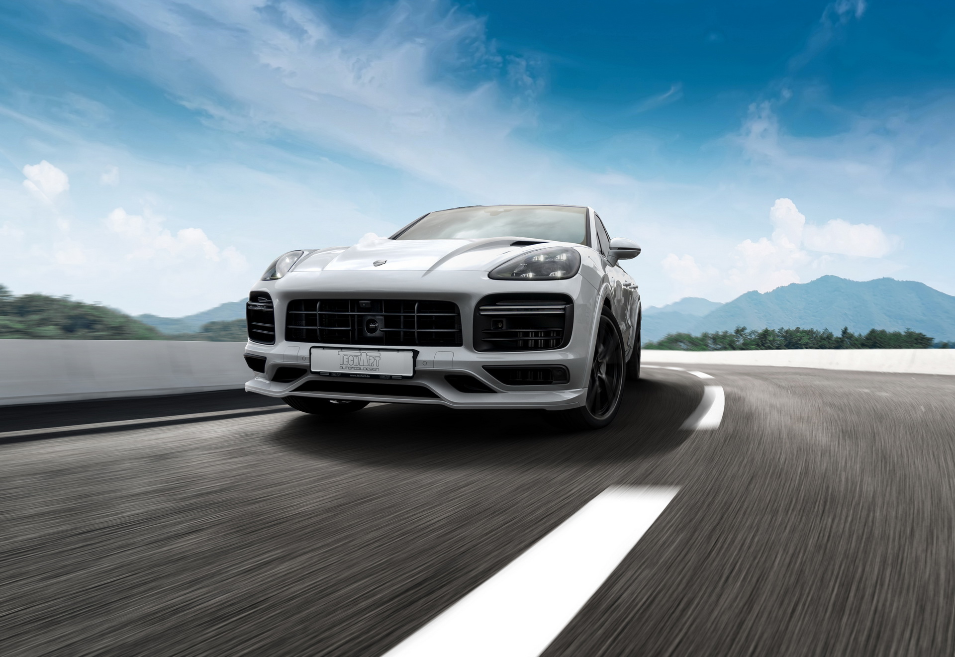 Techart Will Tranform Your Porsche Cayenne, Give It Up To 740 HP