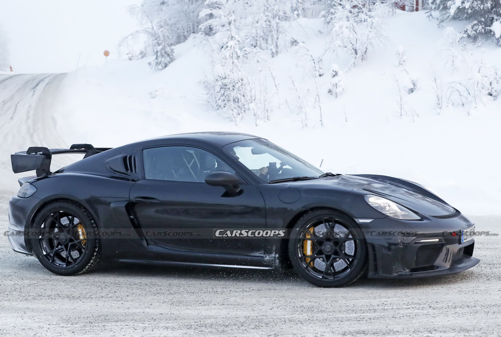 Porsche’s New 718 Cayman GT4 RS Promises To Be Finger-Licking Good