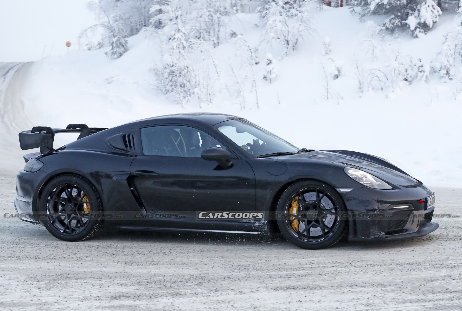 Porsche’s New 718 Cayman GT4 RS Promises To Be Finger-Licking Good