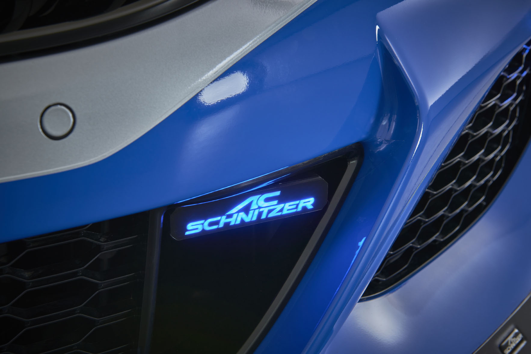 AC Schnitzer’s Police-Themed BMW M850i Coupe Can Chase Down Any Autobahn Speedsters