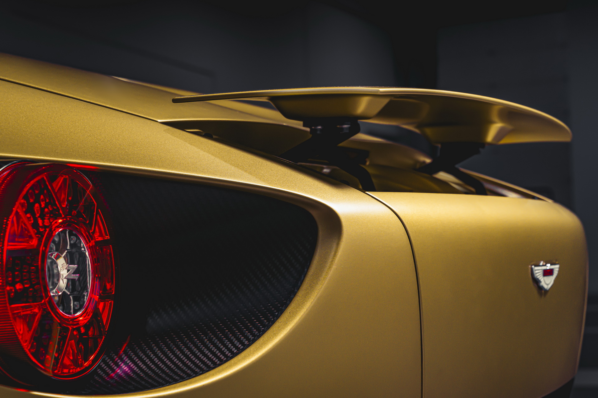 R-Reforged Unveils First Pair Of Aston Martin V12 Zagato Heritage Twins Models