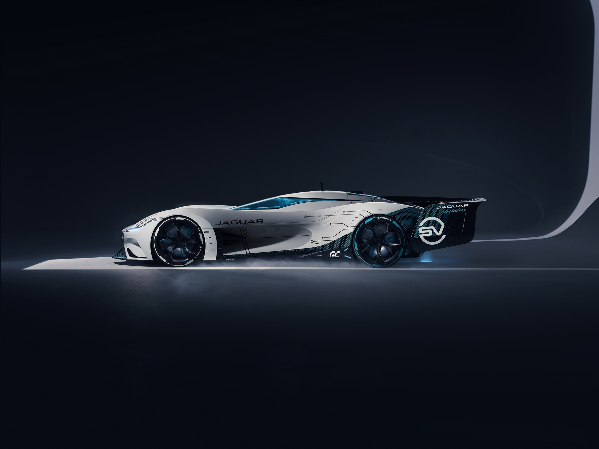 1,877 HP Jaguar Vision Gran Turismo SV Is King Of The Virtual Jungle