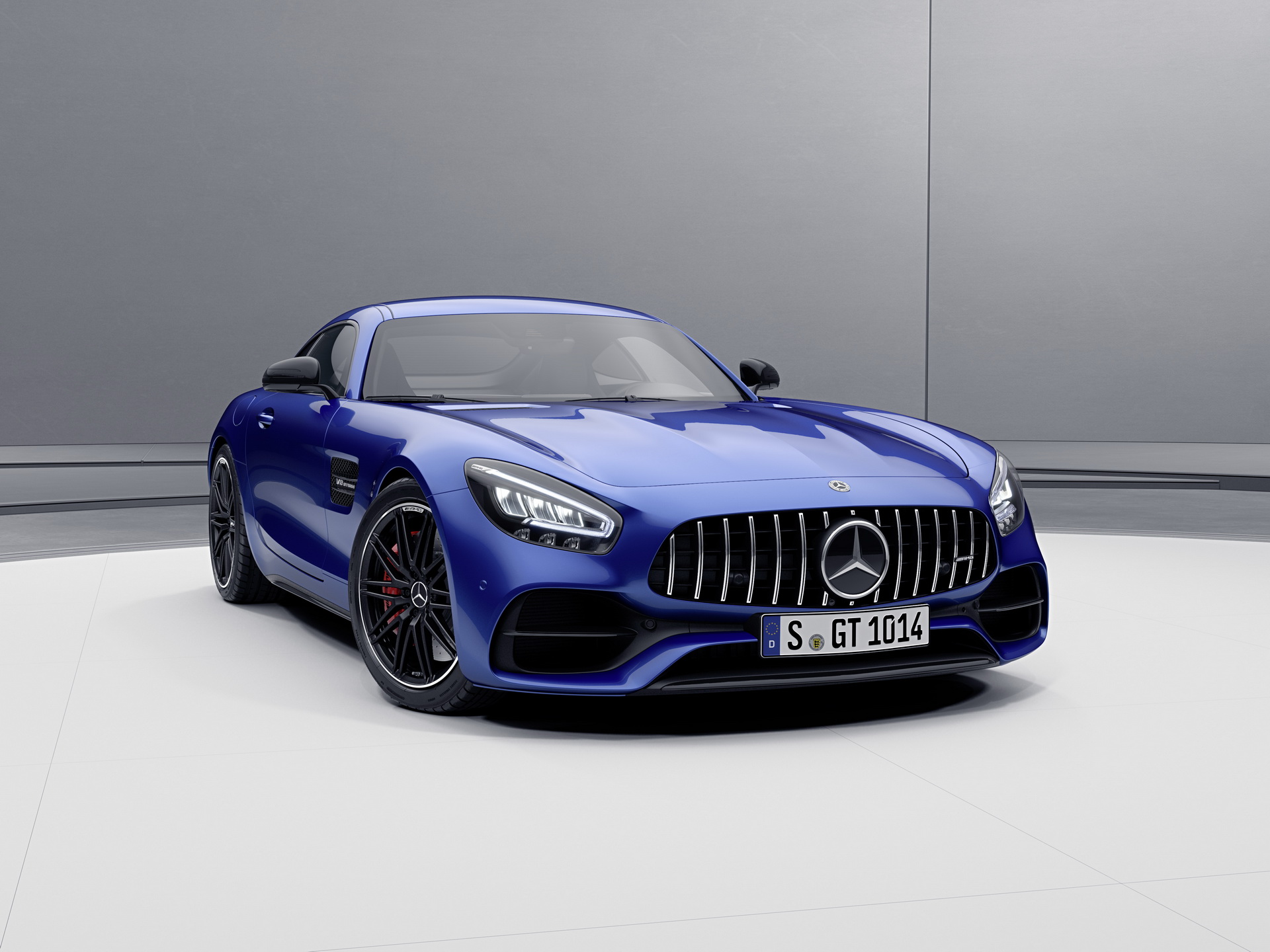 Mercedes-AMG Recalling Some 2020 GTs Because They’re Blinding Oncoming Drivers